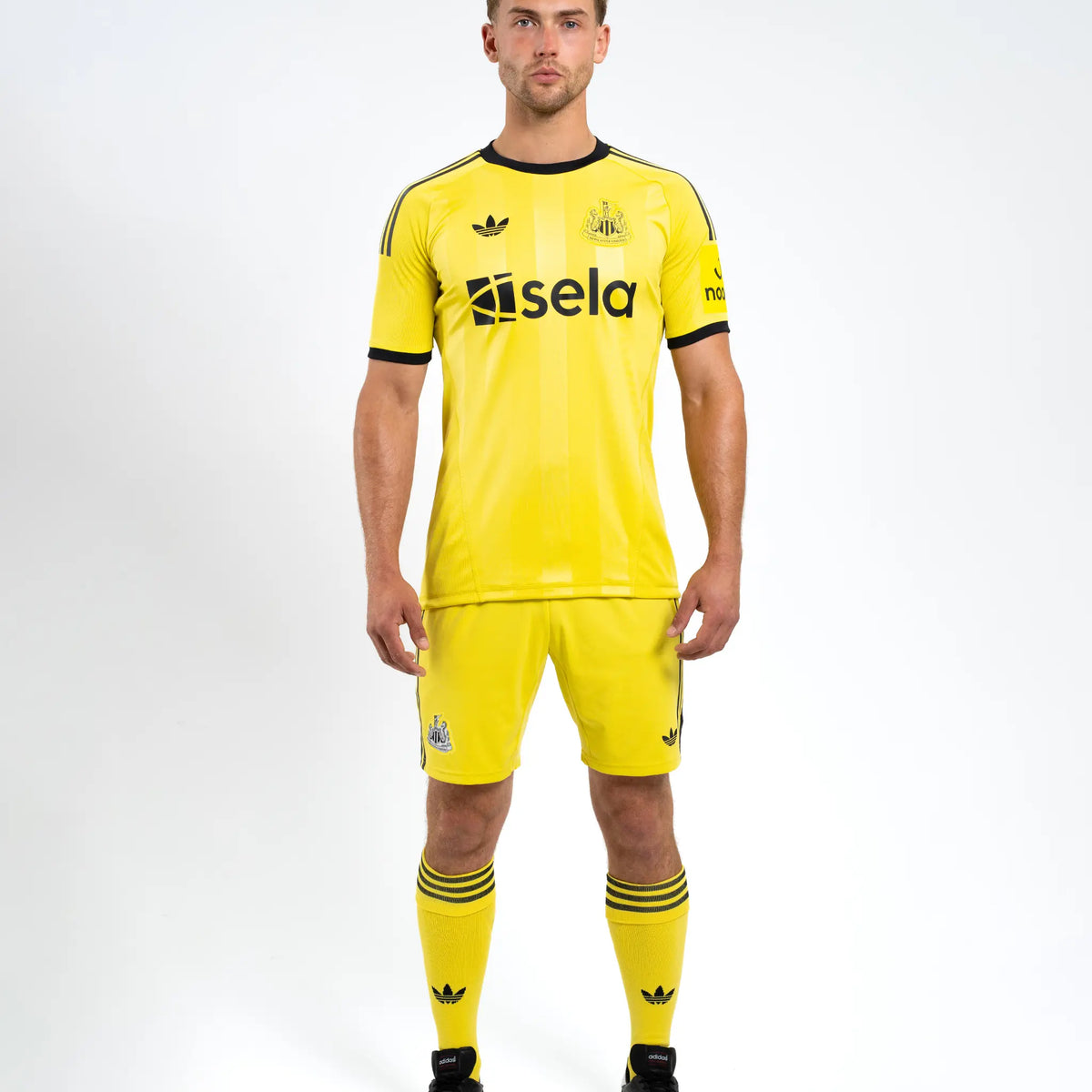 Newcastle United adidas サッカーウェア　2XL Newcastle United adidas 25/26 Coach's Black Edition Presentation Jacke