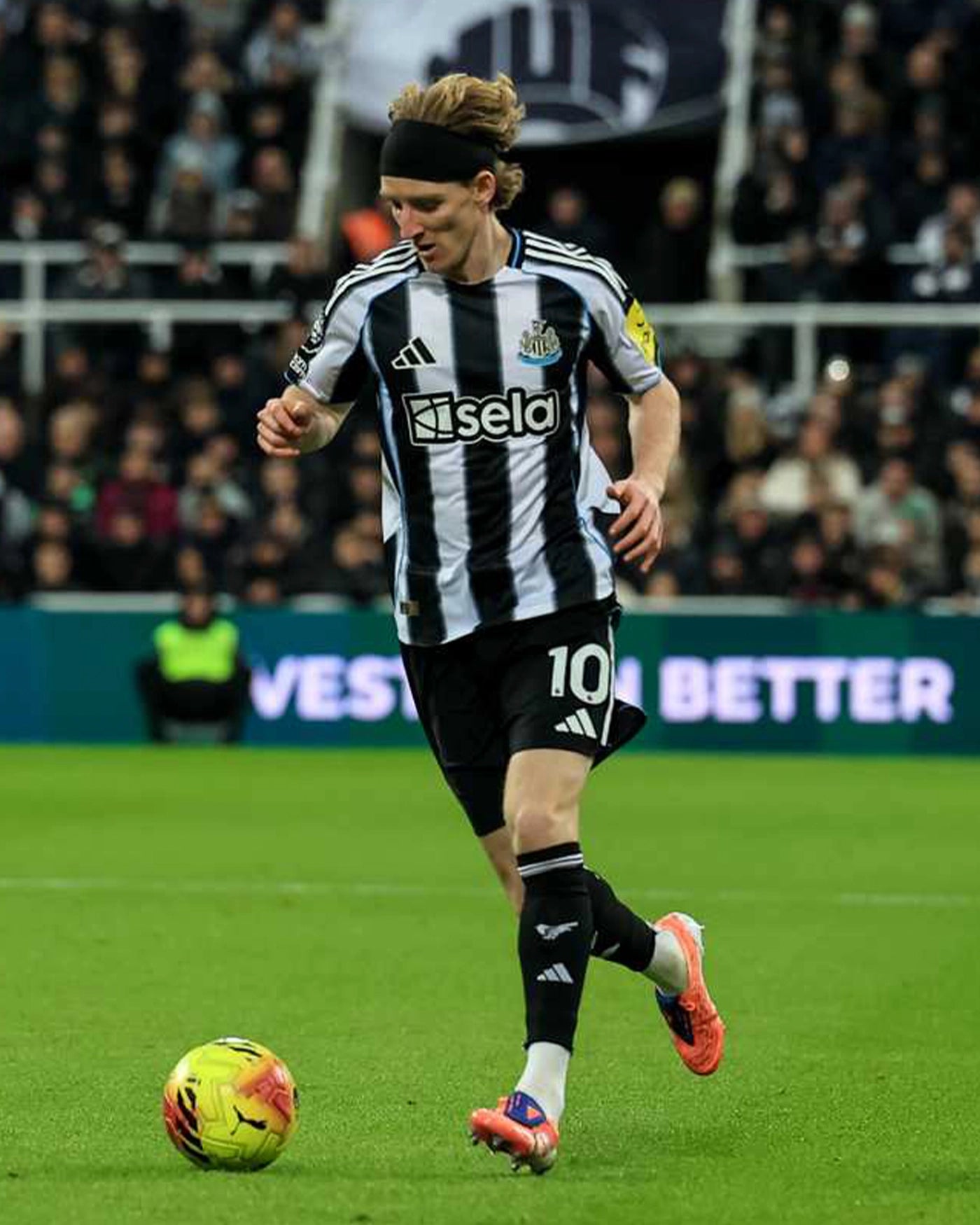 Newcastle United GORDON 25/26 Match Worn Shirt - Tottenham (H)