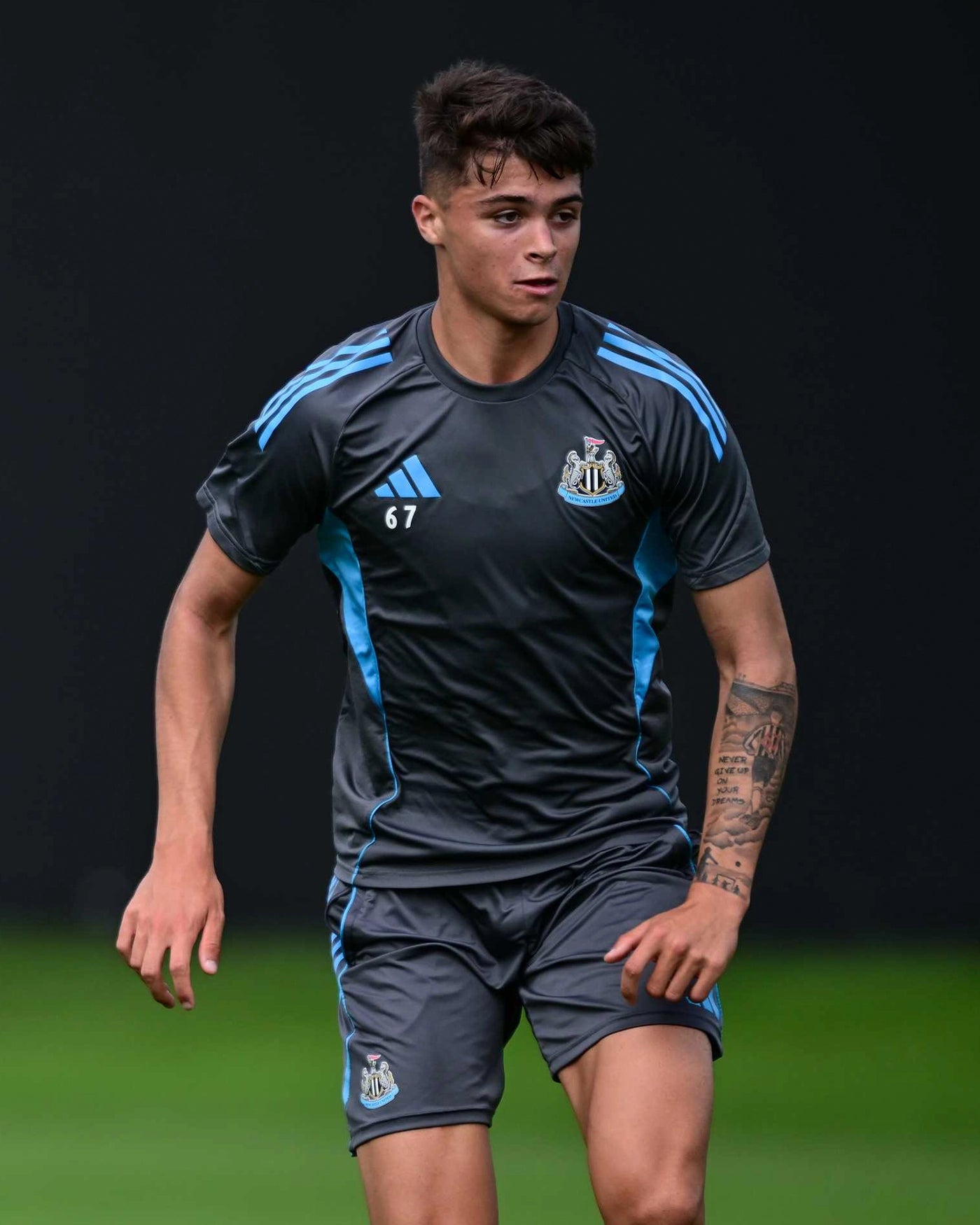 Newcastle United adidas 25/26 Players Range Grey Training Shirt
