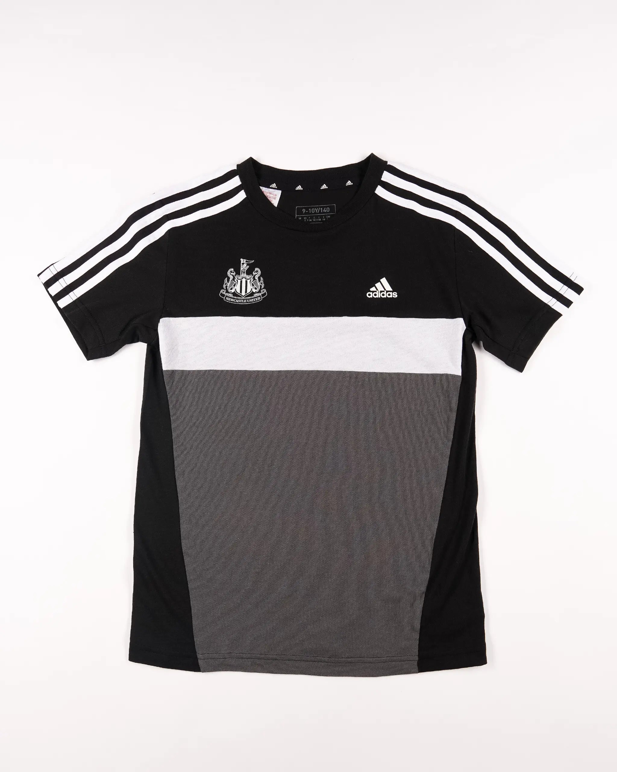 Newcastle United adidas Kids' Tiberio 3-Stripes Colorblock T-Shirt