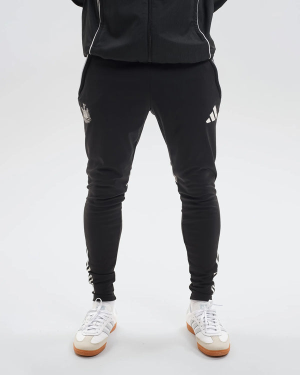 Newcastle United adidas 25/26 Coach's Black Edition Training Bottoms
