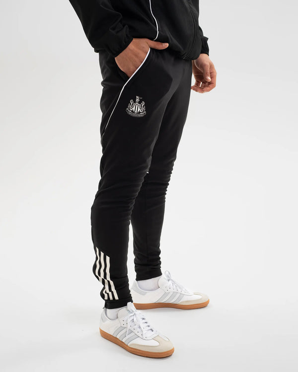 Newcastle United adidas 25/26 Coach's Black Edition Training Bottoms