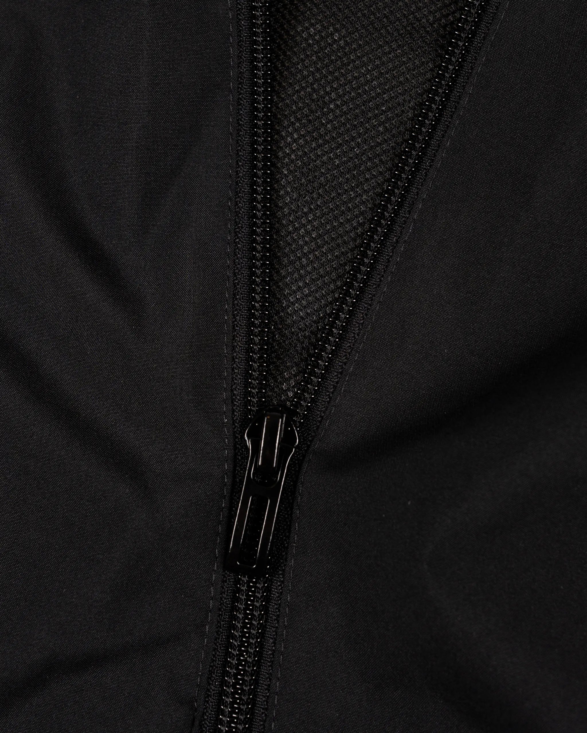 Newcastle United adidas 25/26 Coach's Black Edition Kids' All Weather Jacket