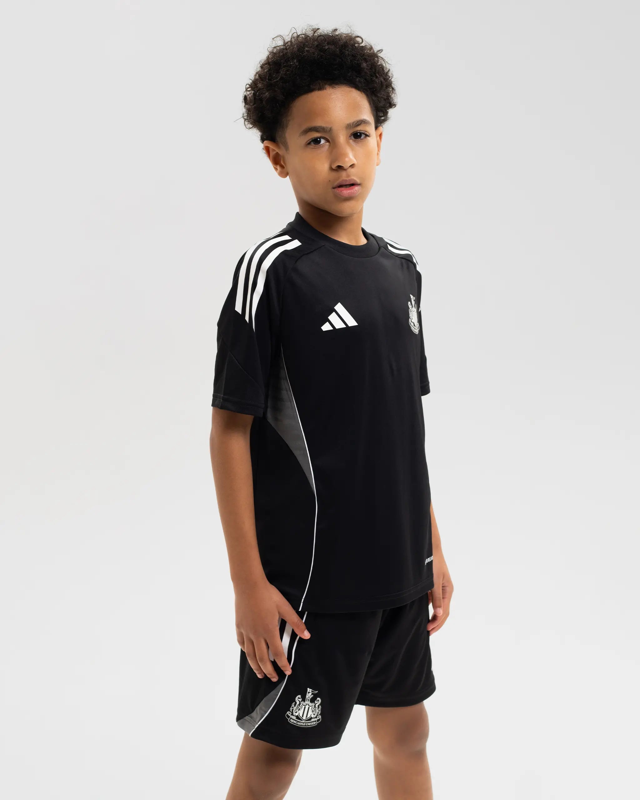 Newcastle United adidas 25/26 Coach's Black Edition Kids' Training Shirt