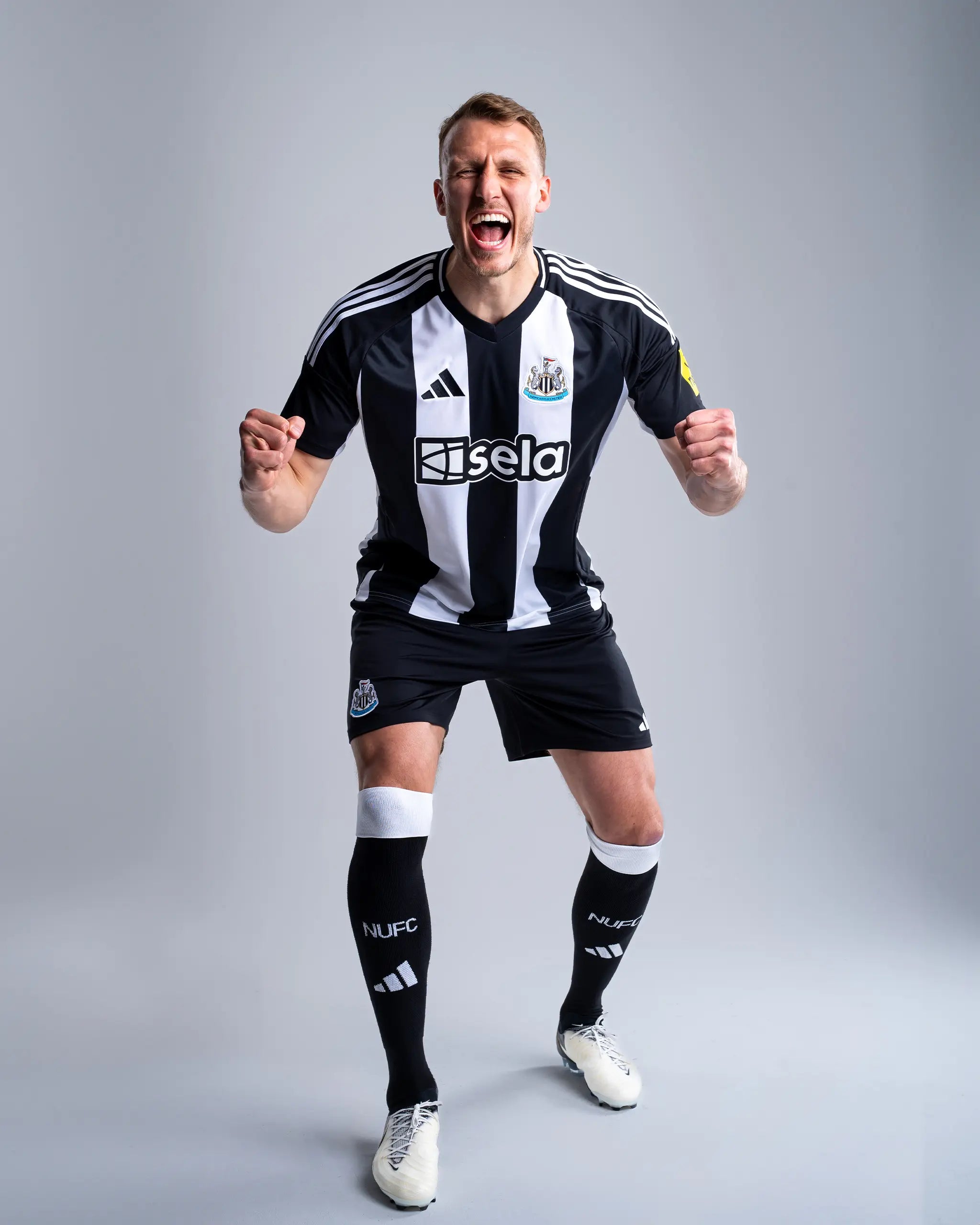 Fanion Officiel Newcastle United – 36x28 Cm – Noir Et Blanc – Cadeau Fan