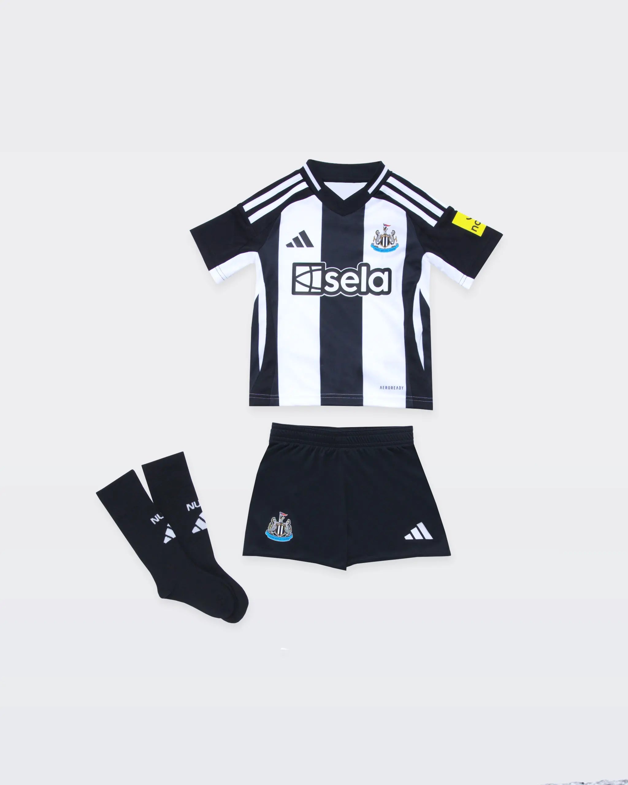 Newcastle United adidas 24/25 Home Mini Kit
