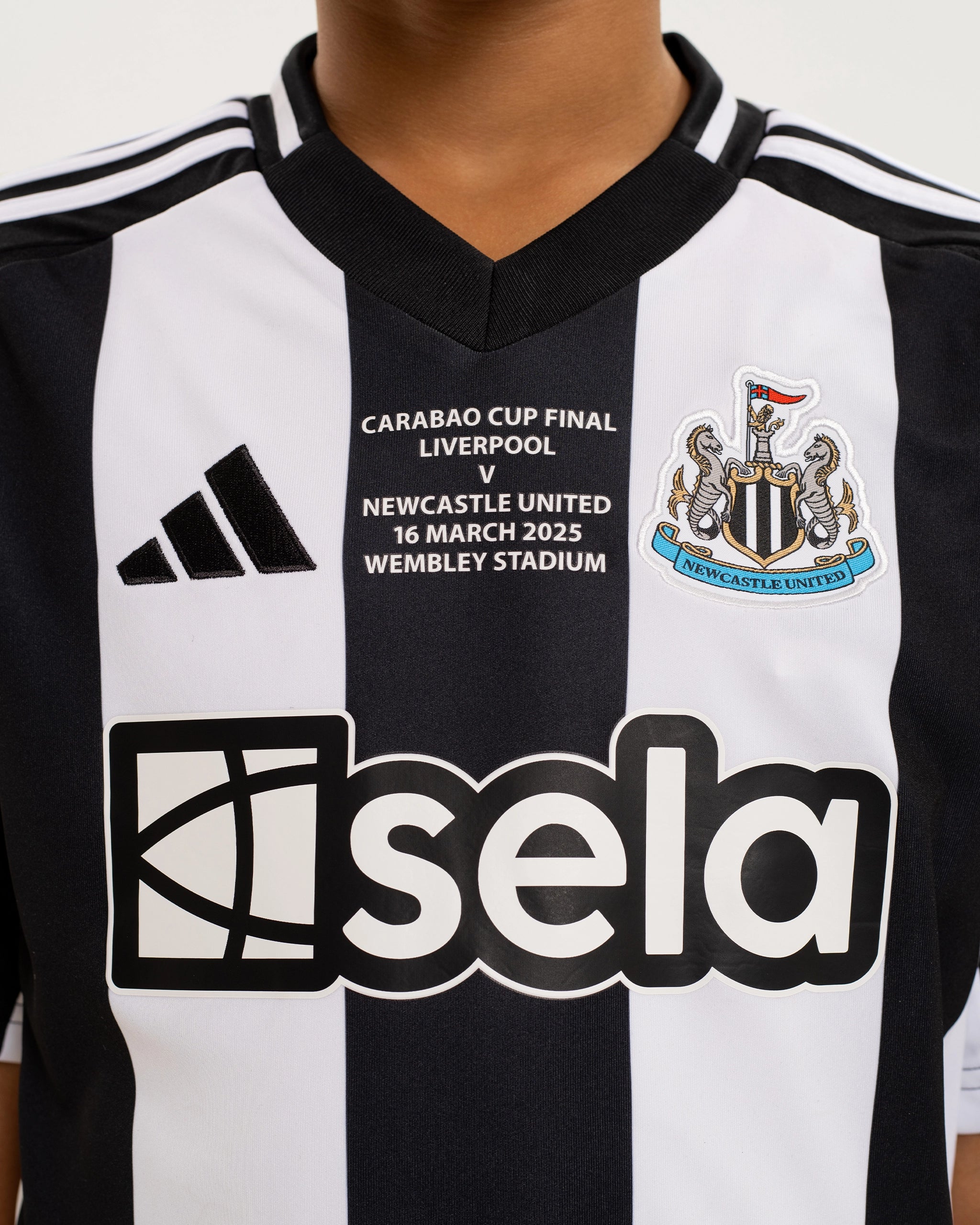 Newcastle United adidas Kids' Carabao Cup 2025 Winners Shirt