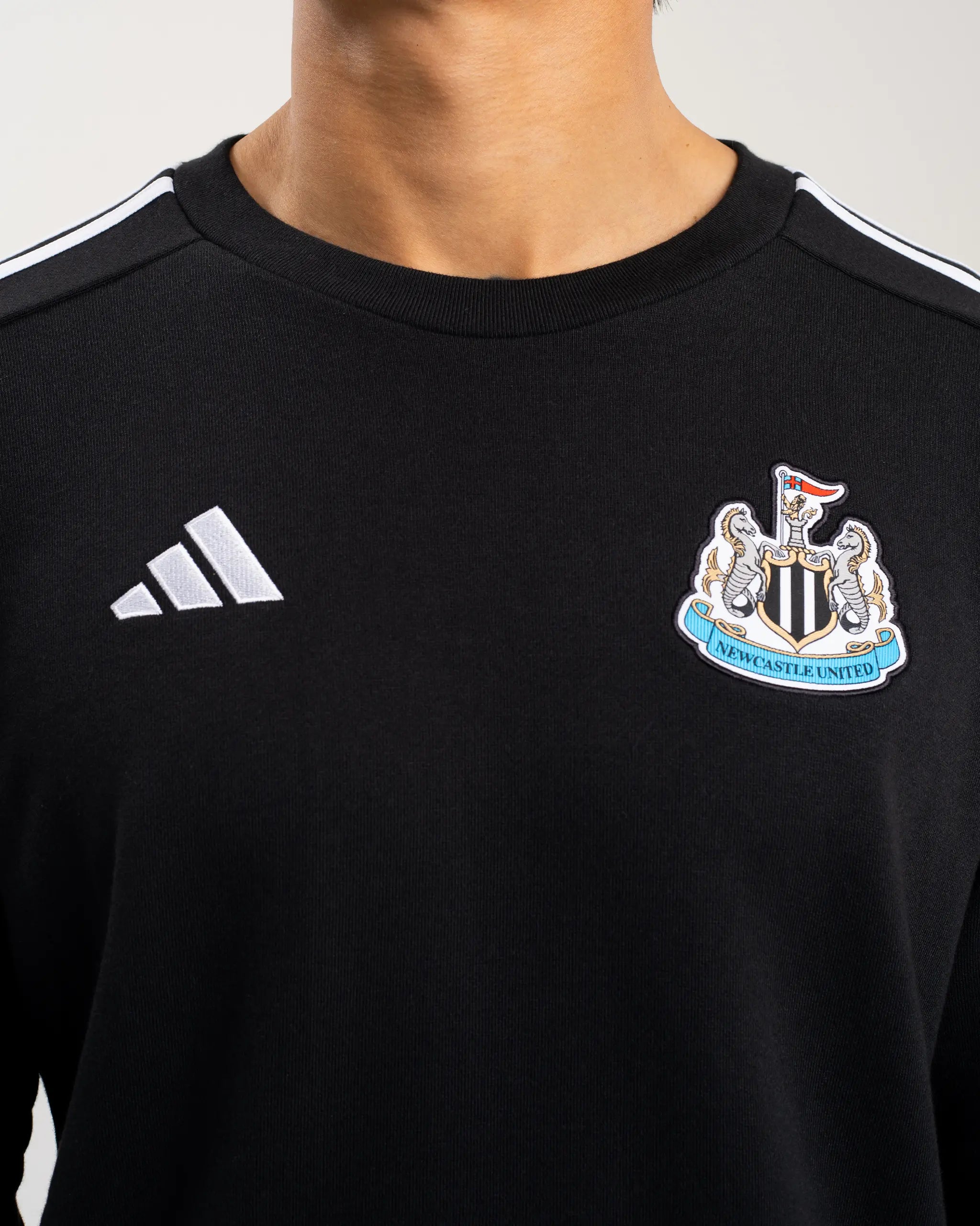 Newcastle United adidas DNA Sweatshirt