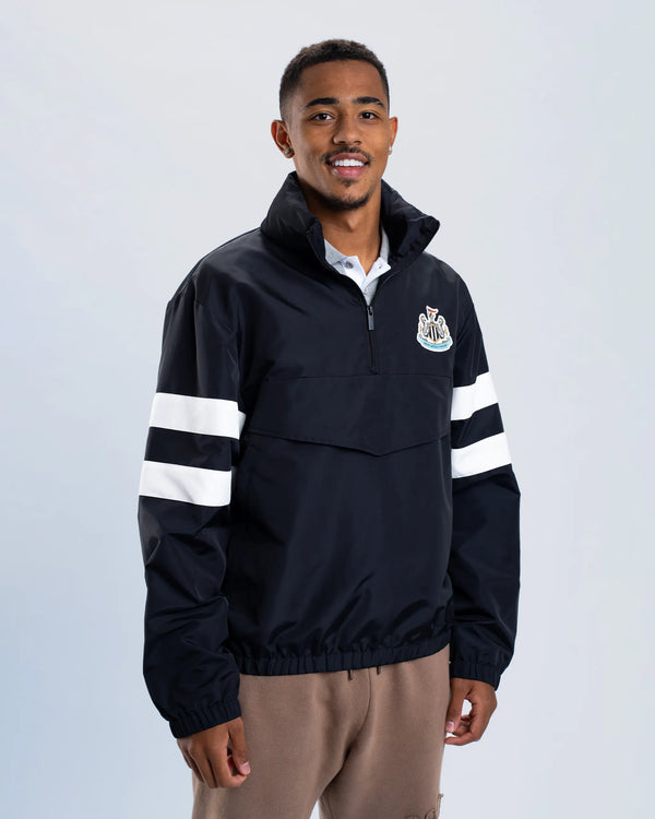 Newcastle United Black Quarter Zip Cagoule