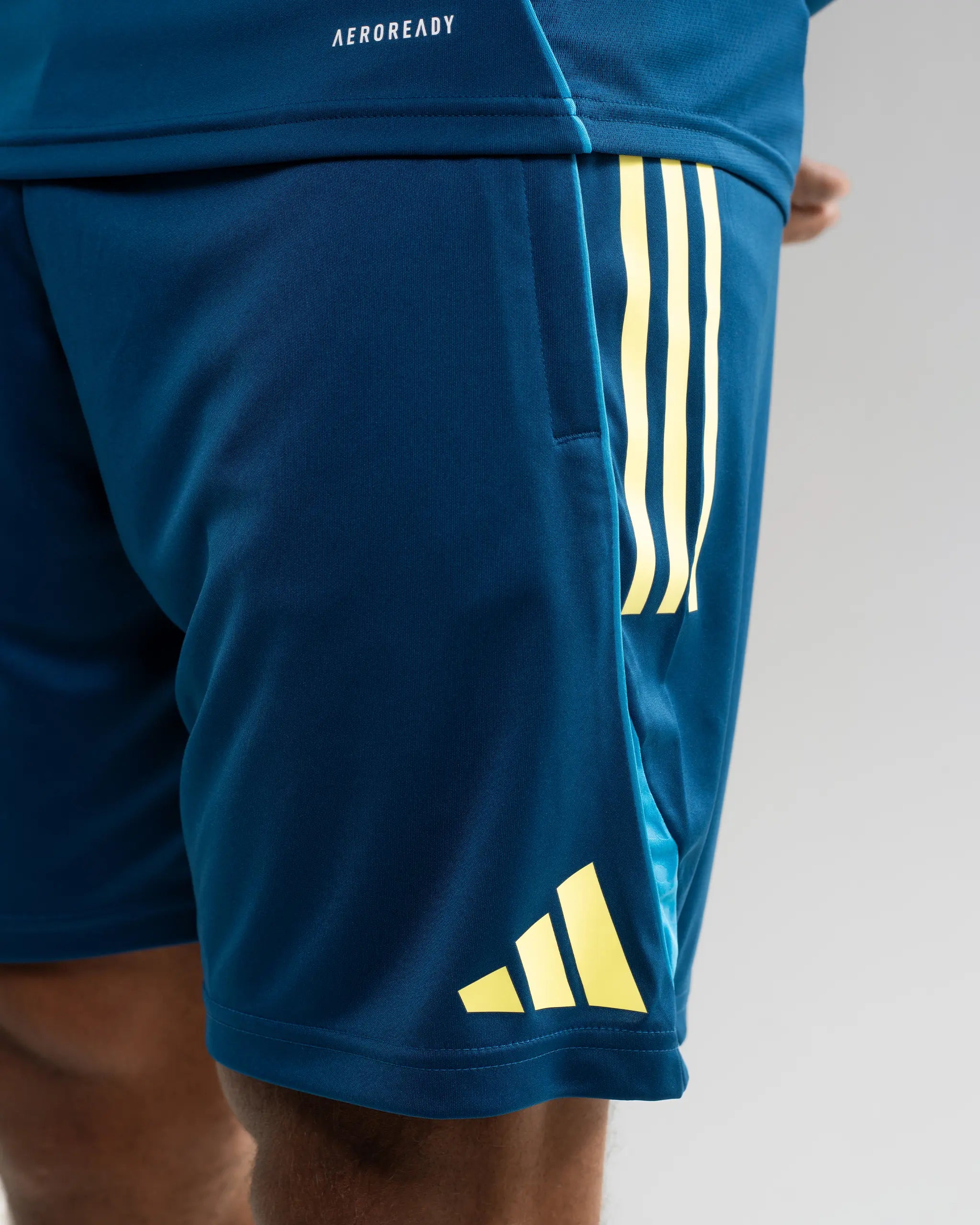 Newcastle United adidas 25/26 Coach's Range Training Shorts