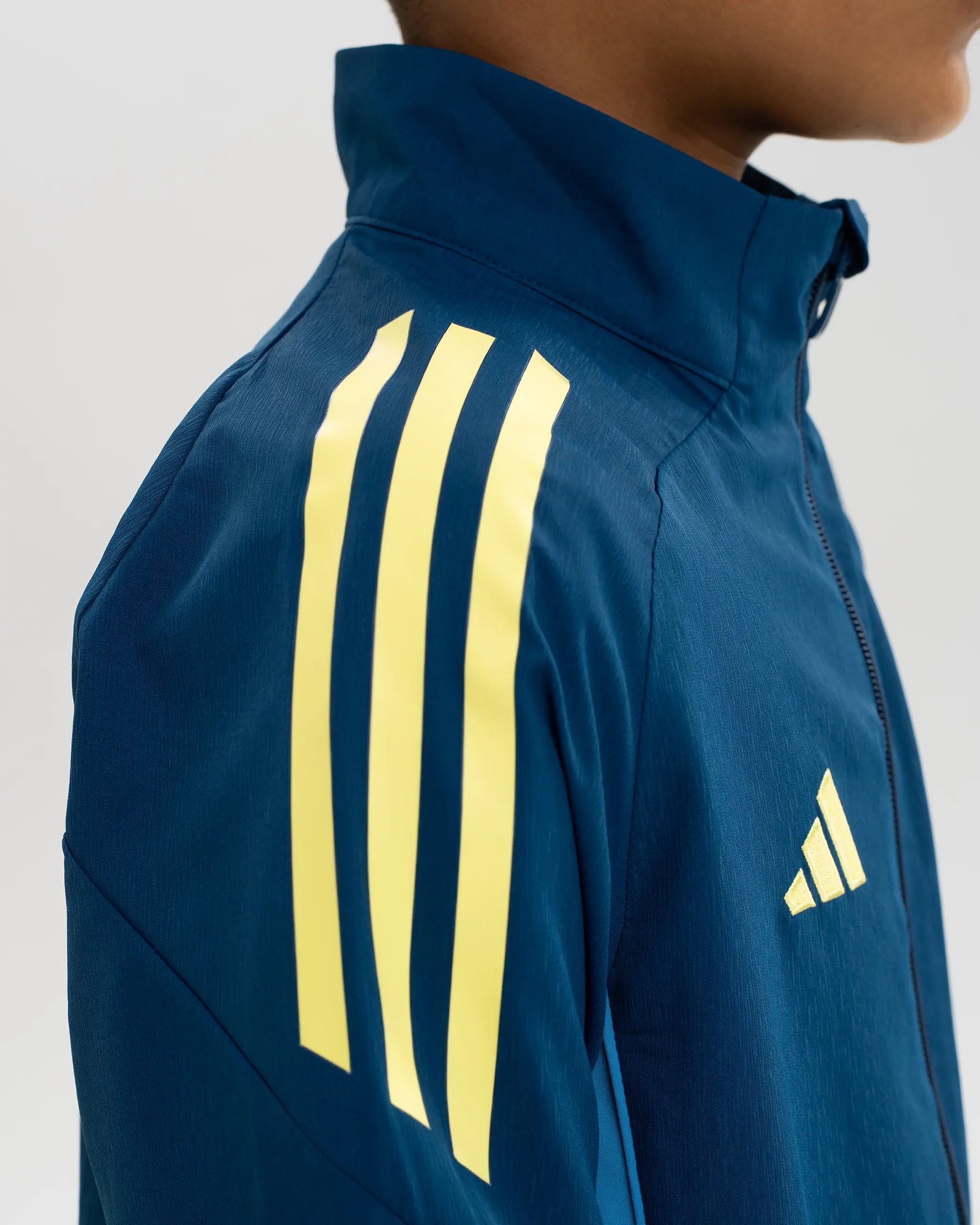 Newcastle United adidas 25/26 Coach's Range Kids' Presentation Jacket