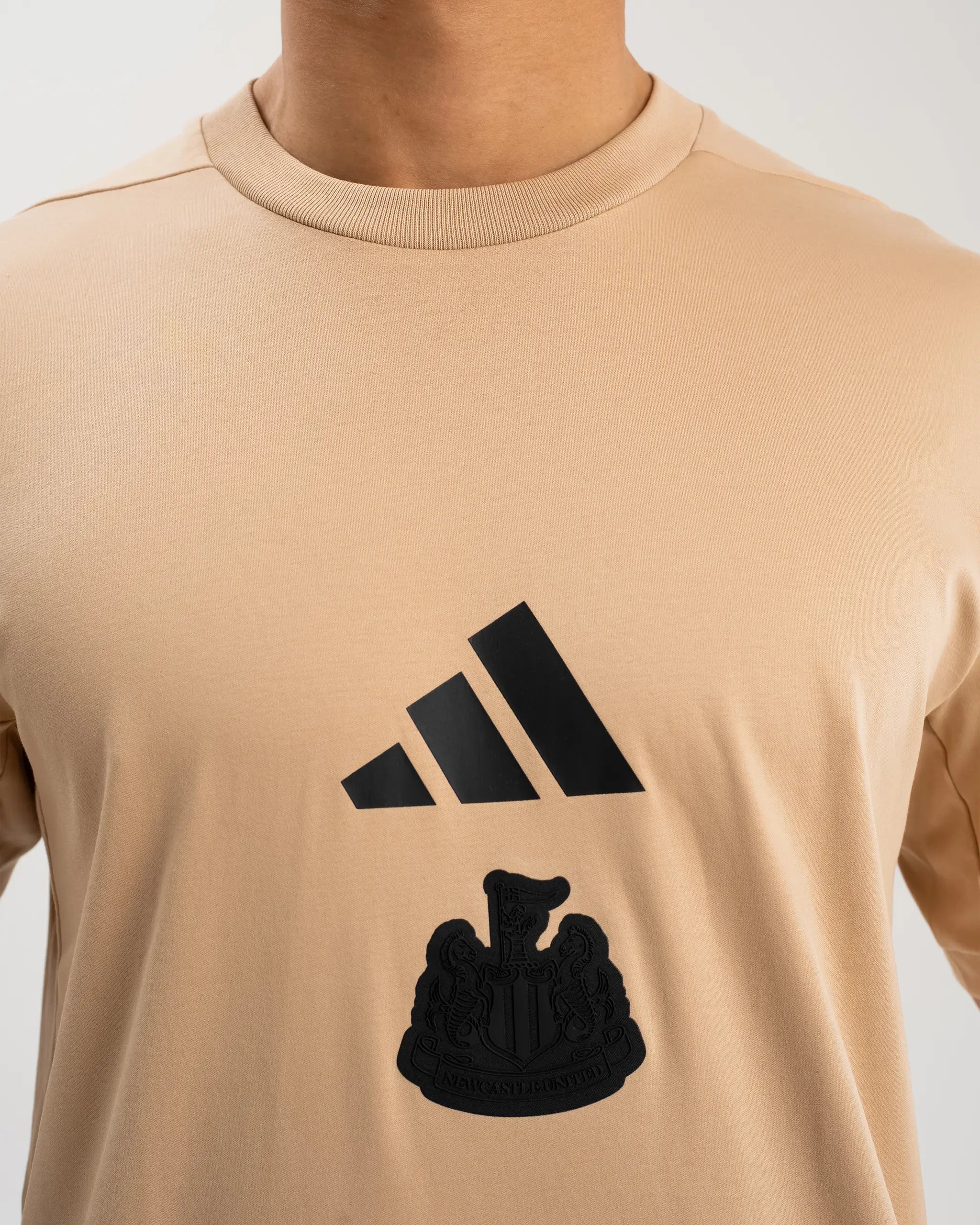 Newcastle United adidas Men's Z.N.E. Beige T-Shirt