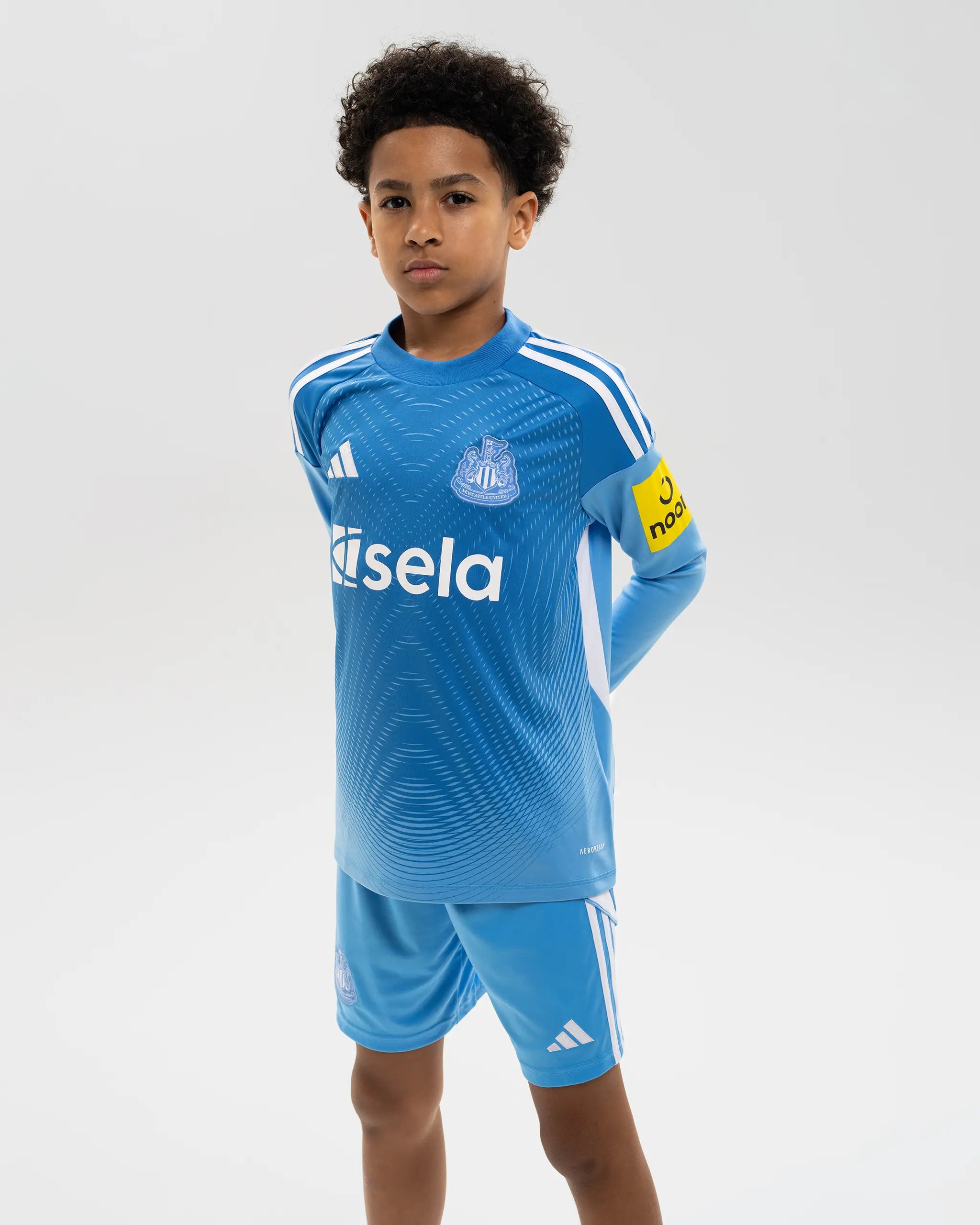 Newcastle United adidas Kids' 25/26 Blue Long Sleeve Goalkeeper Shirt