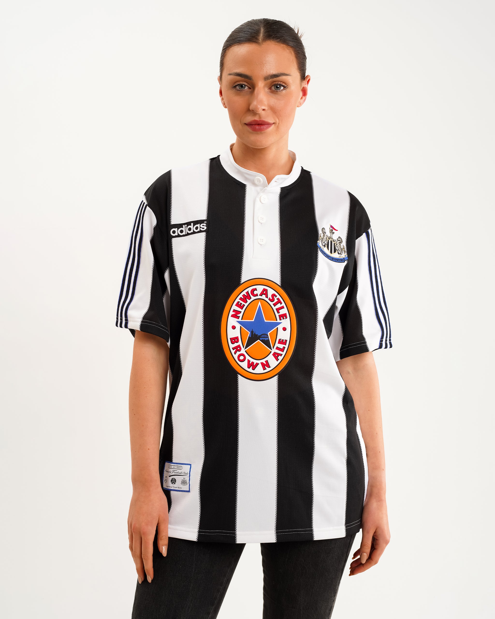 Newcastle United adidas Retro 1995-97 Home Shirt