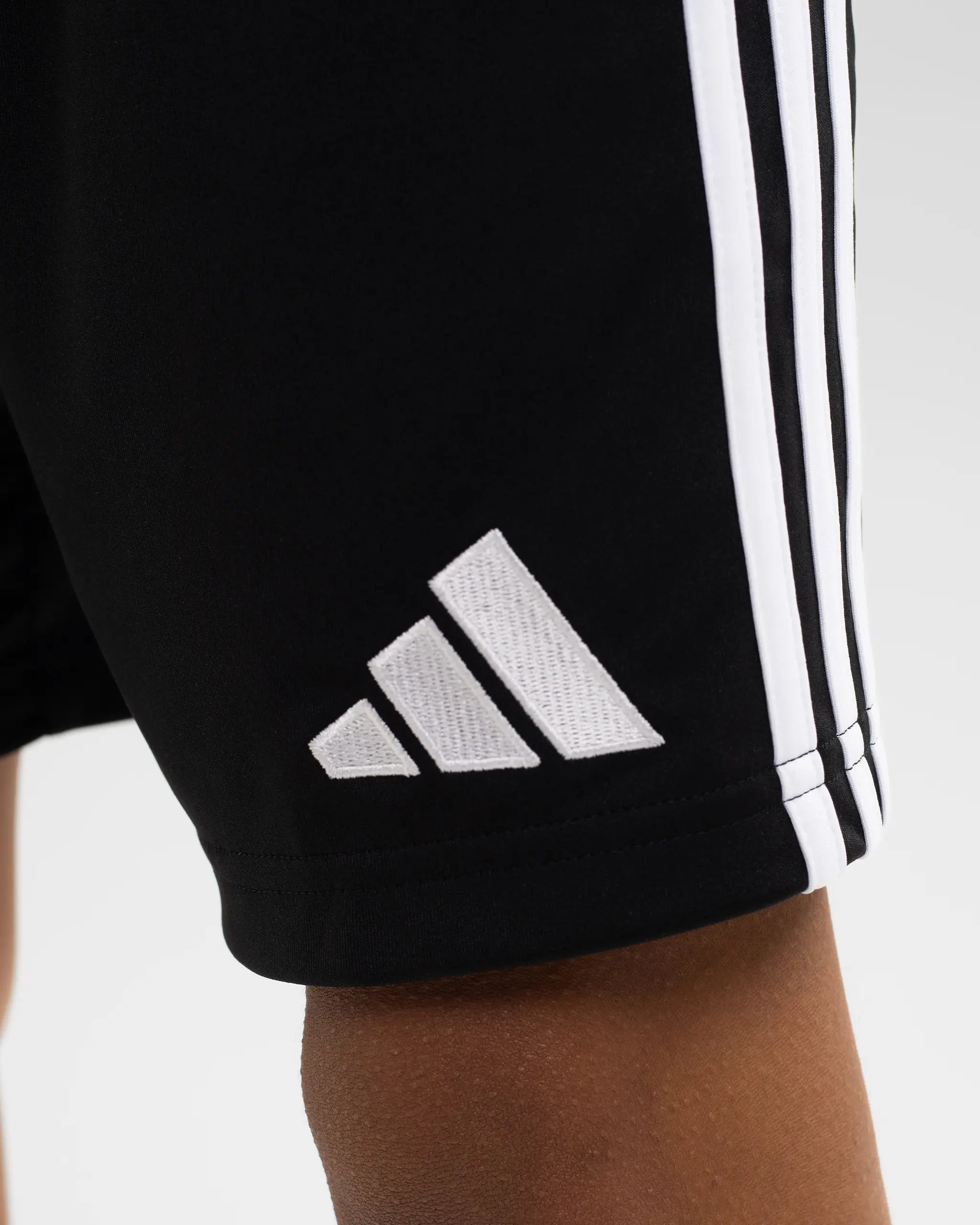 Newcastle United adidas Kids' 25/26 Home Shorts