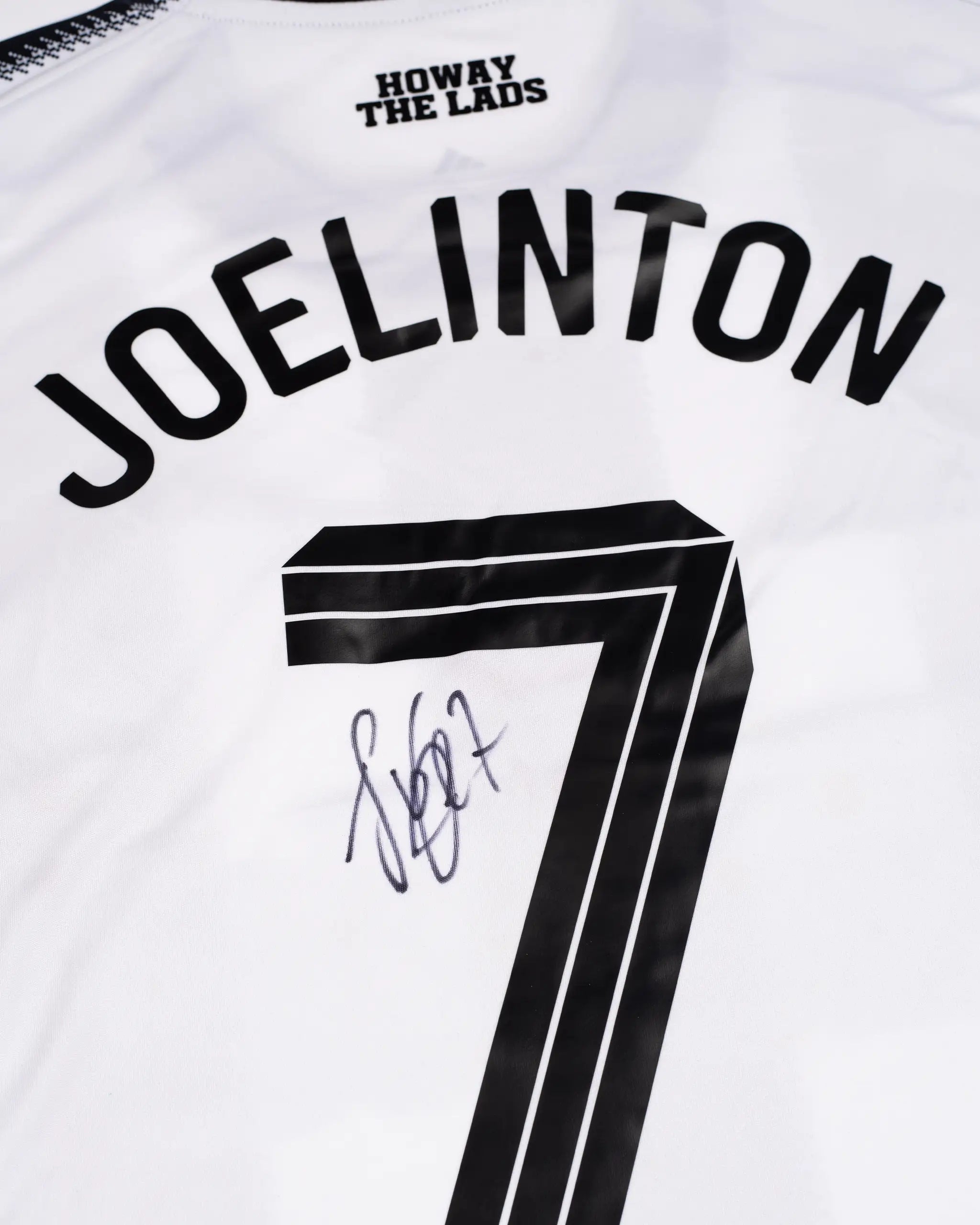 Newcastle United JOELINTON 25/26 Boxed Signed Home Shirt