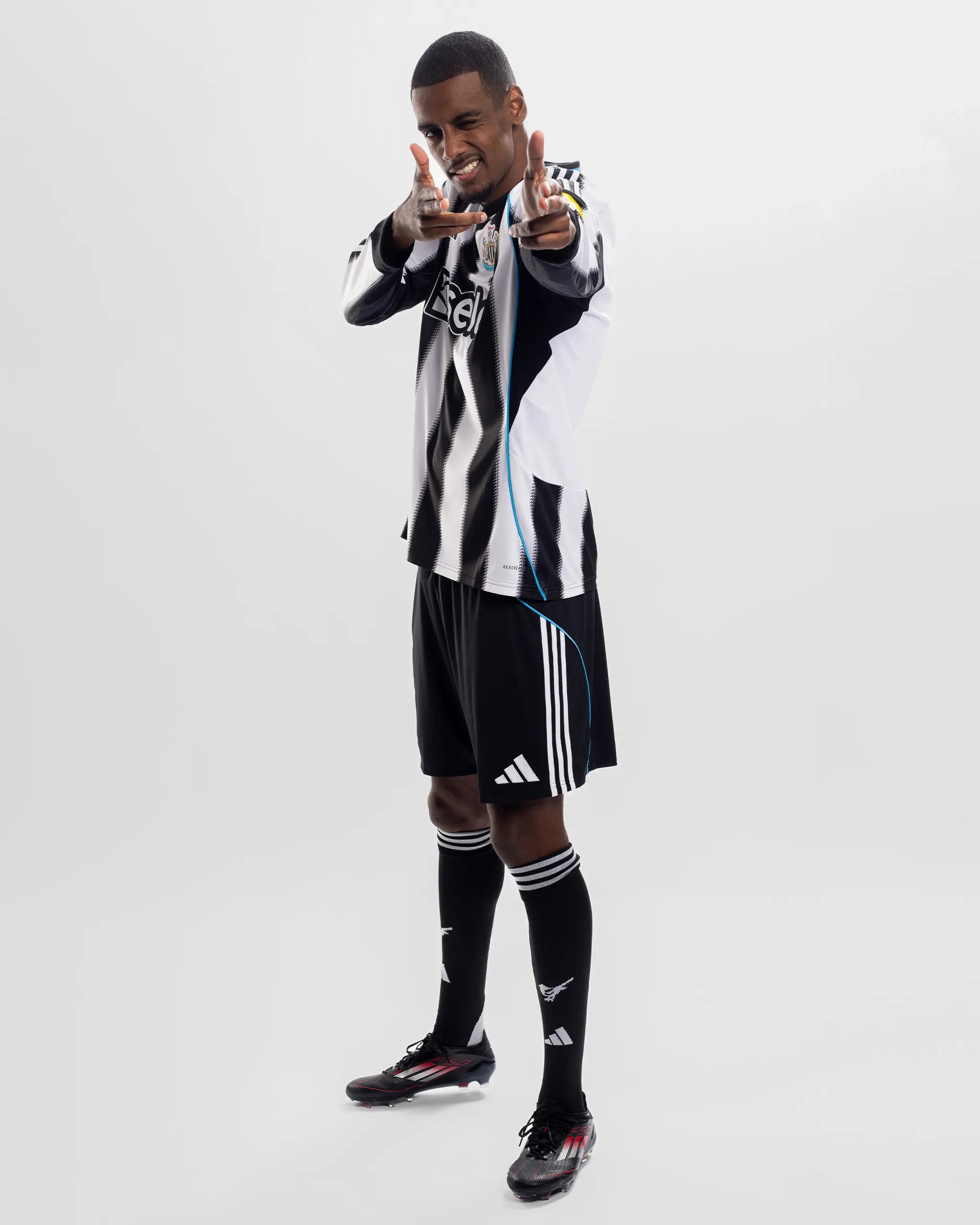 Newcastle United adidas Men's 25/26 Long Sleeve Home Shirt