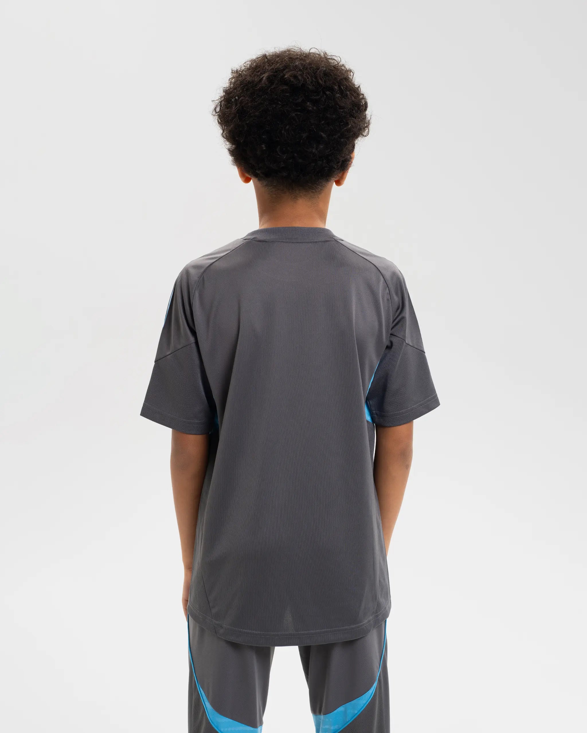 Newcastle United adidas 25/26 Players Range Kids' Grey Training Shirt