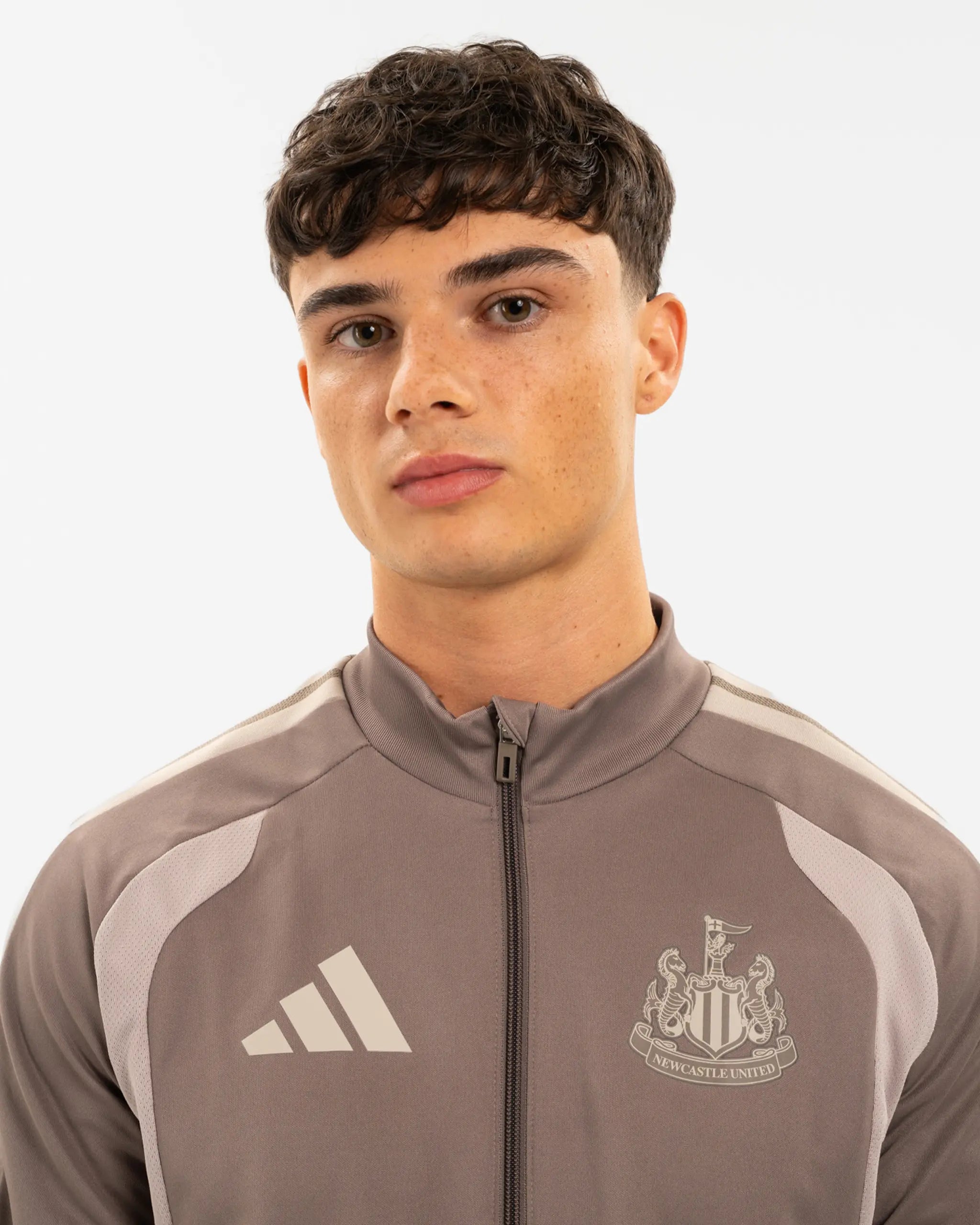 Newcastle United adidas 26/27 Coach's Range Beige Zip Up Jacket