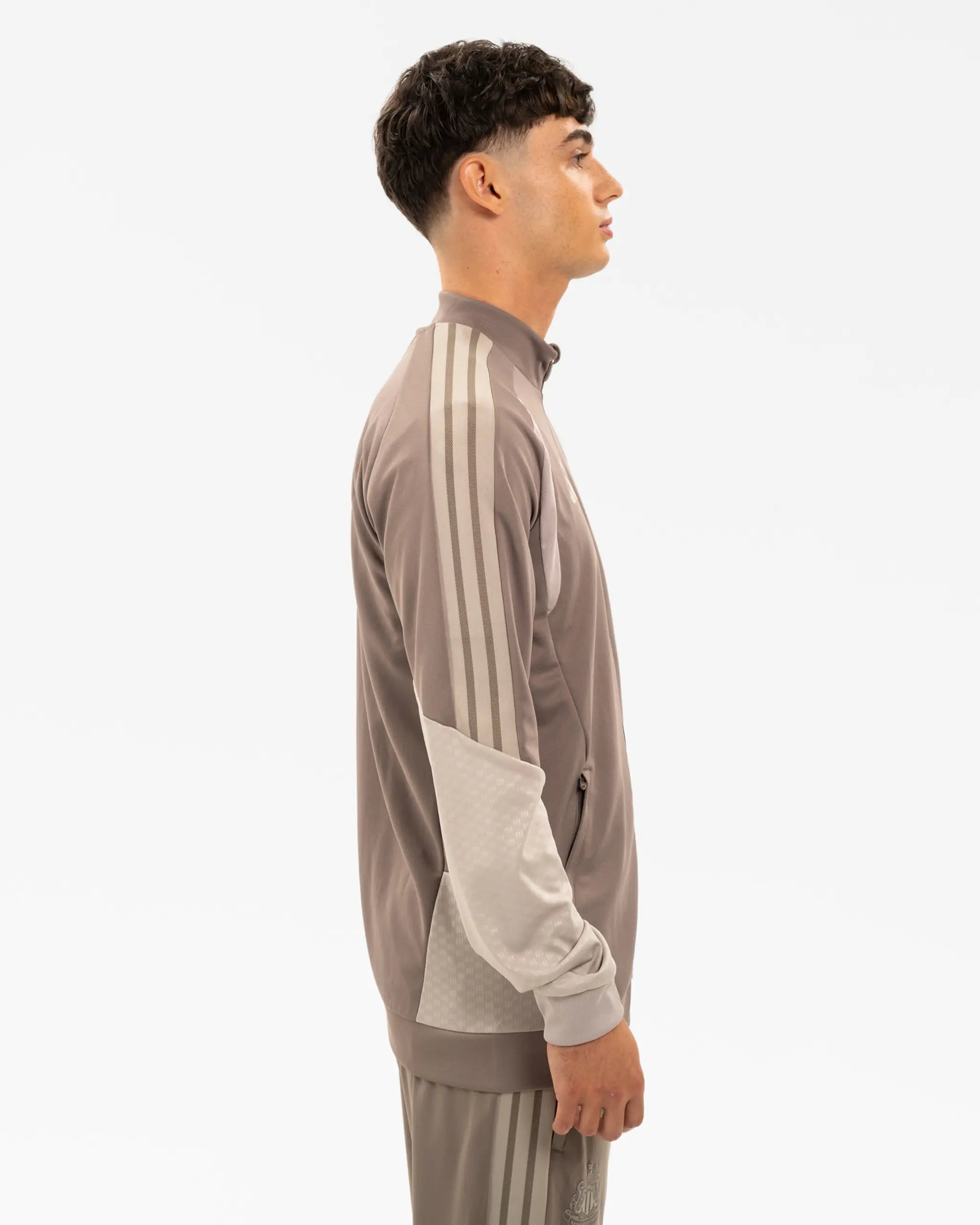 Newcastle United adidas 26/27 Coach's Range Beige Zip Up Jacket