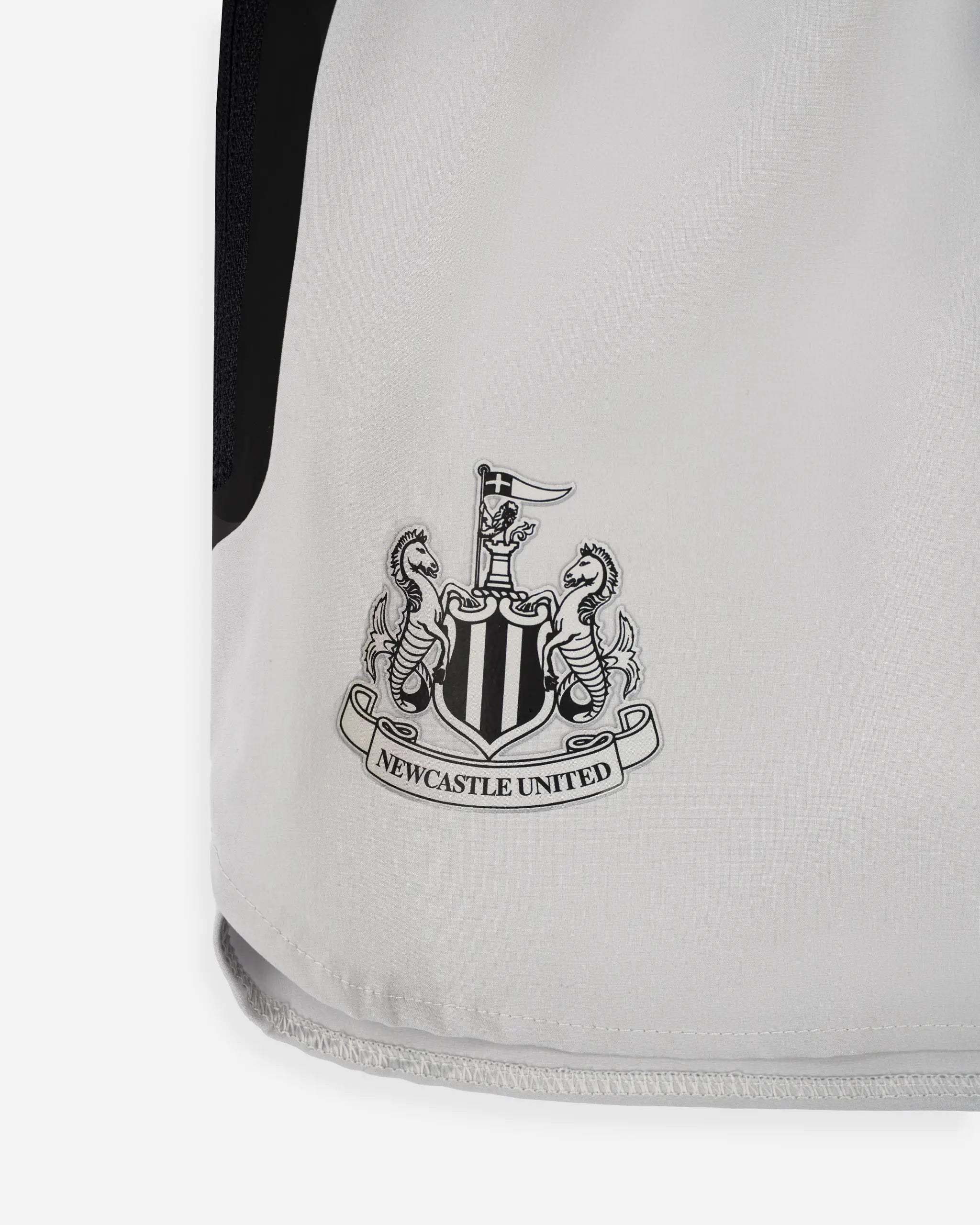 Newcastle United Kids' Alternative Tiro Travel Grey Shorts