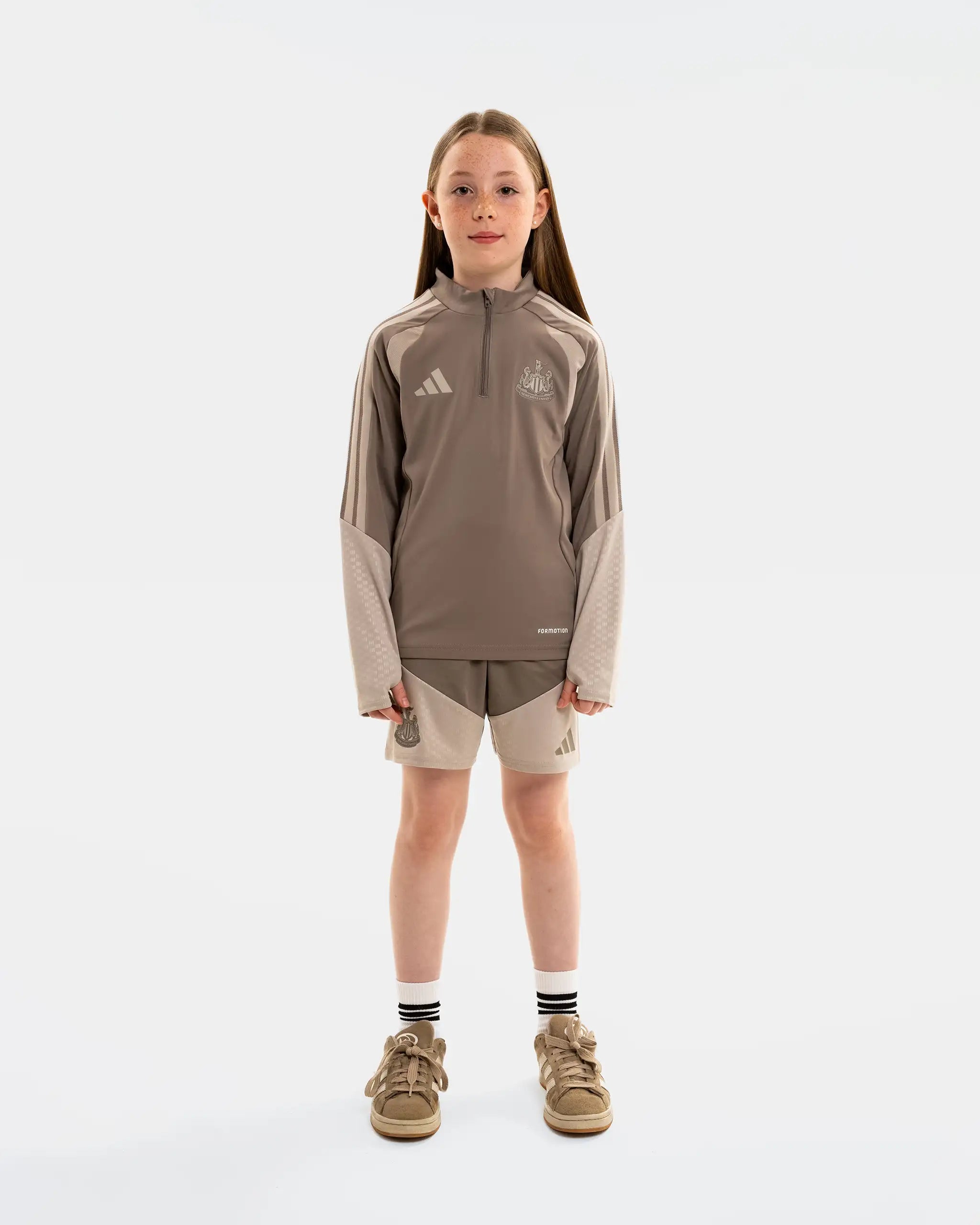 Newcastle United adidas Kids' 26/27 Coach's Range Beige Shorts