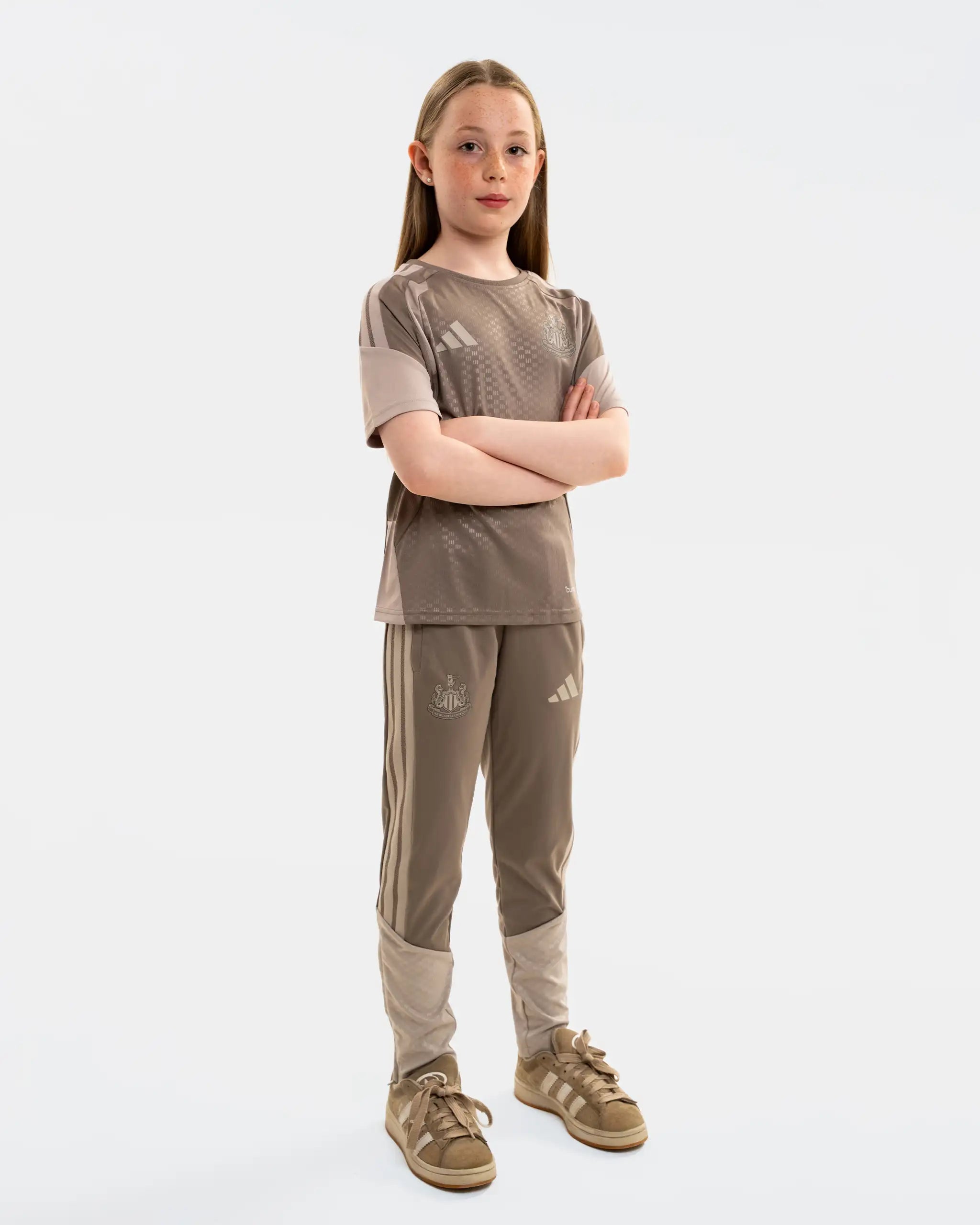 Newcastle United adidas Kids' 26/27 Coach's Range Beige Shirt