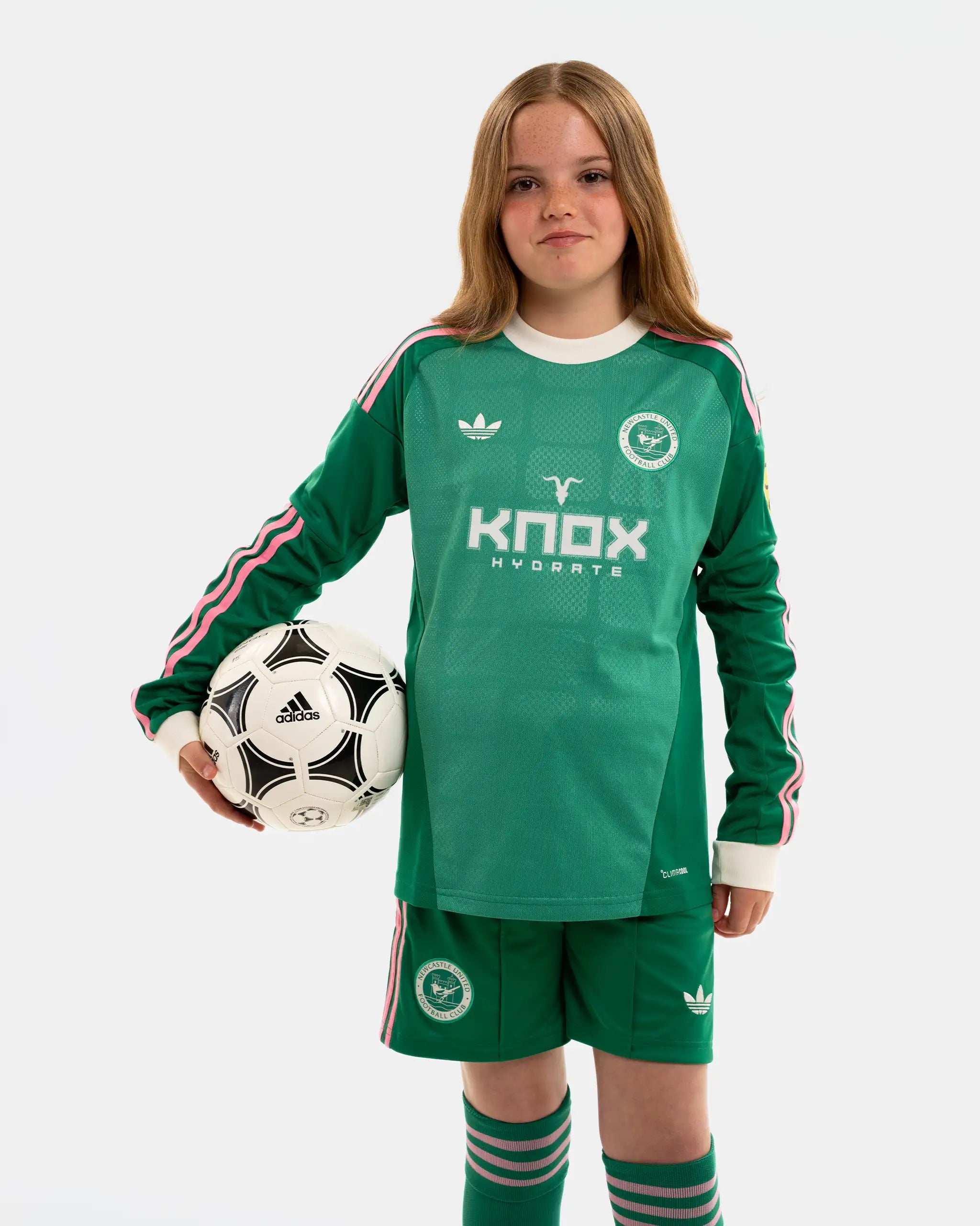 Newcastle United adidas Kids' 26/27 Green Long Sleeve Goalkeeper Shirt