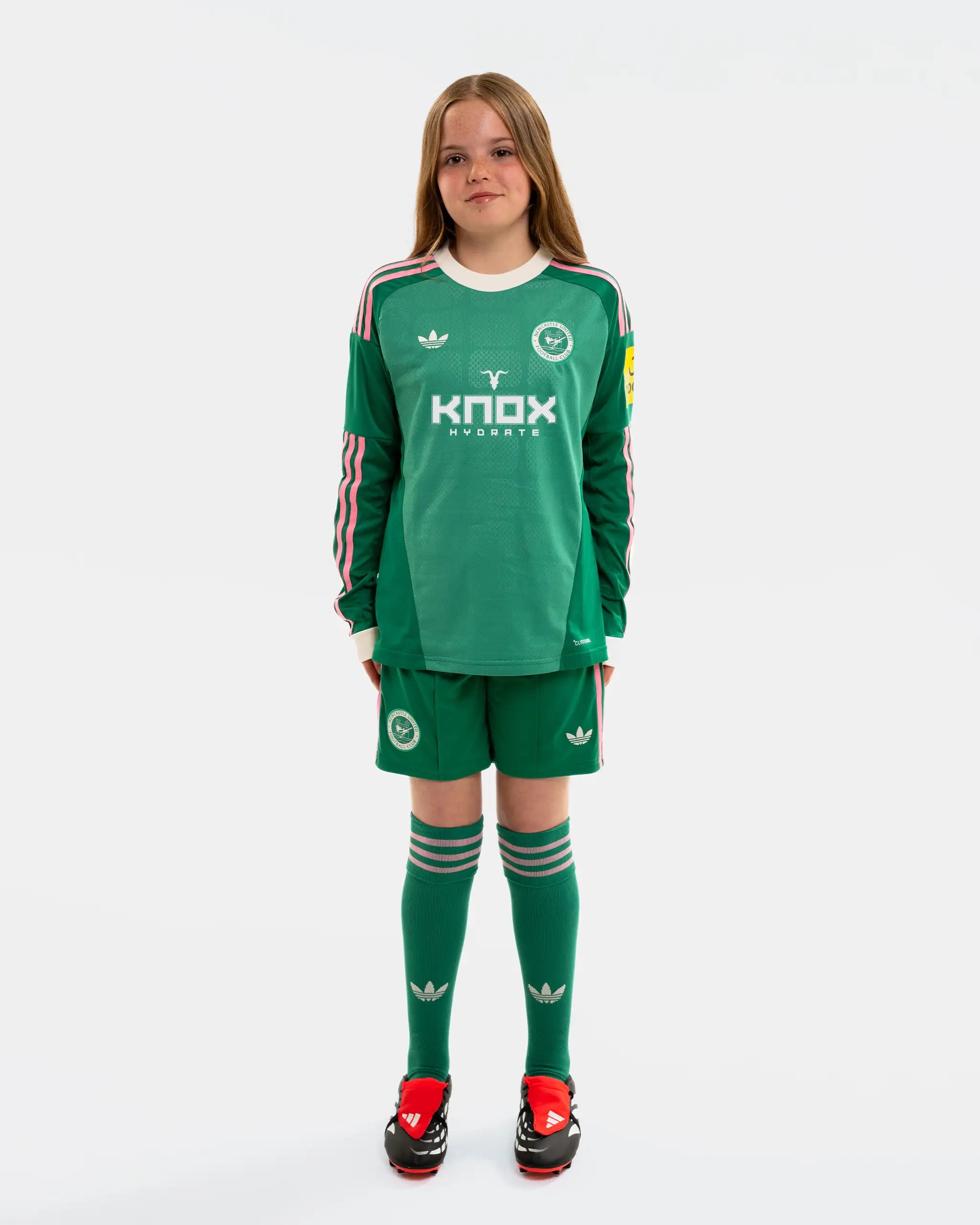 Newcastle United adidas Kids' 26/27 Green Long Sleeve Goalkeeper Shirt