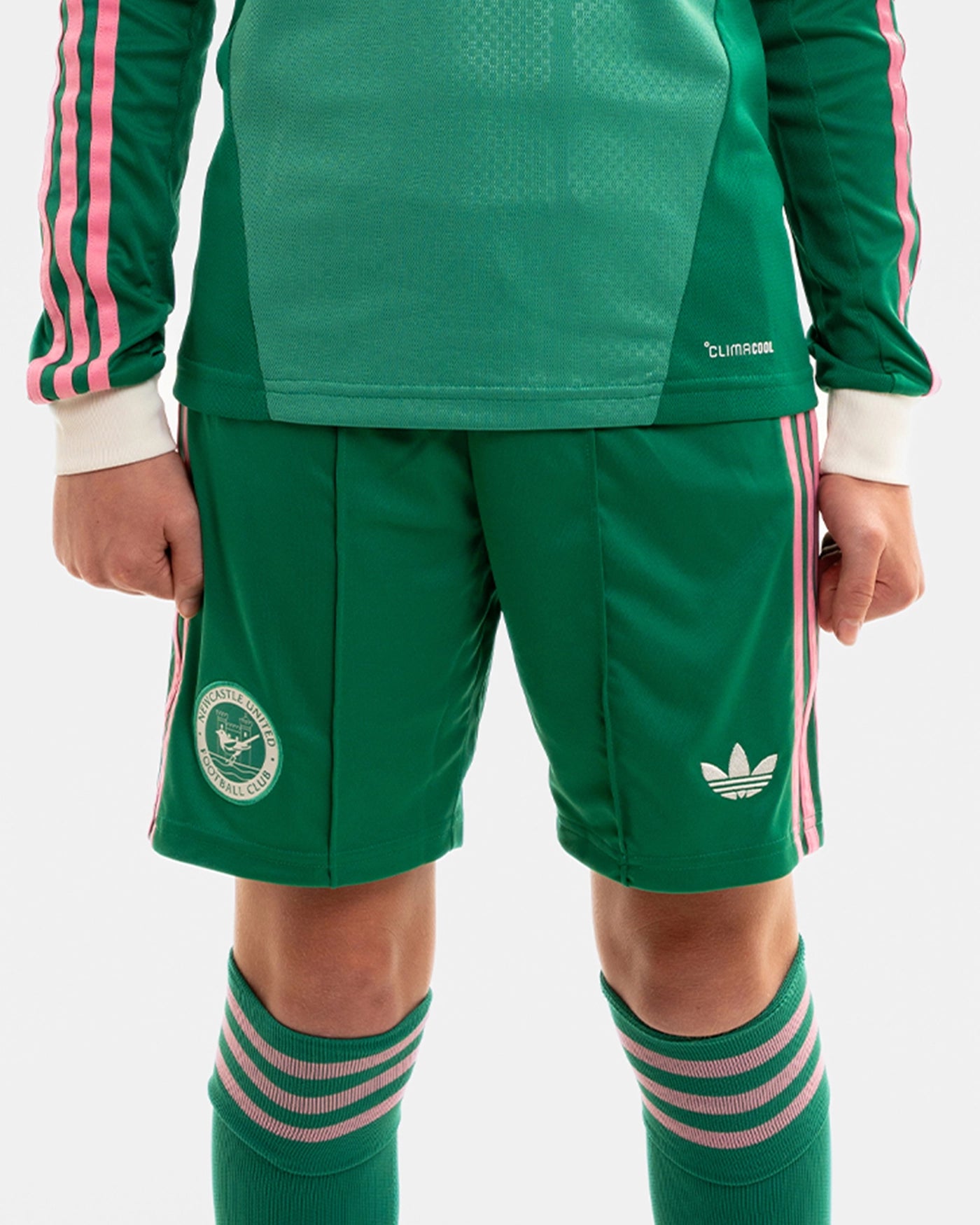 Newcastle United adidas Kids' 26/27 Green Goalkeeper Shorts