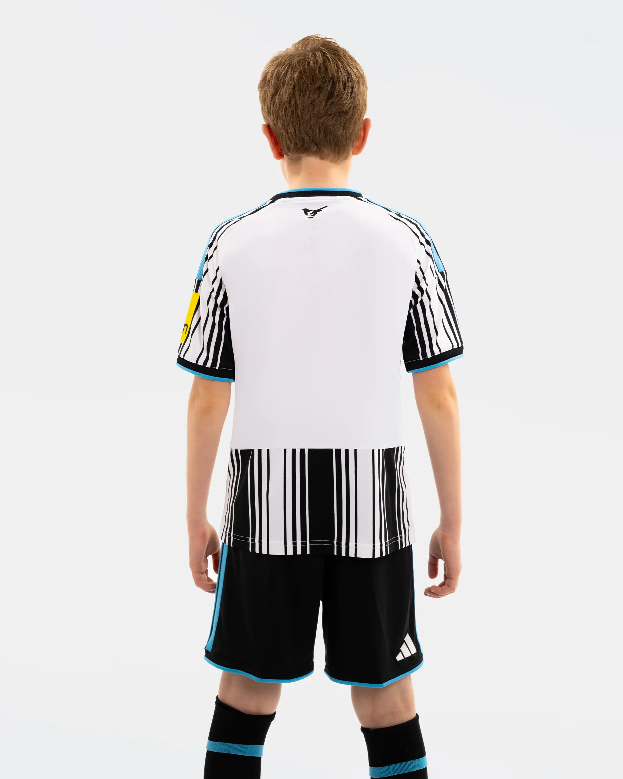 Newcastle United adidas Kids' 26/27 Home Shorts