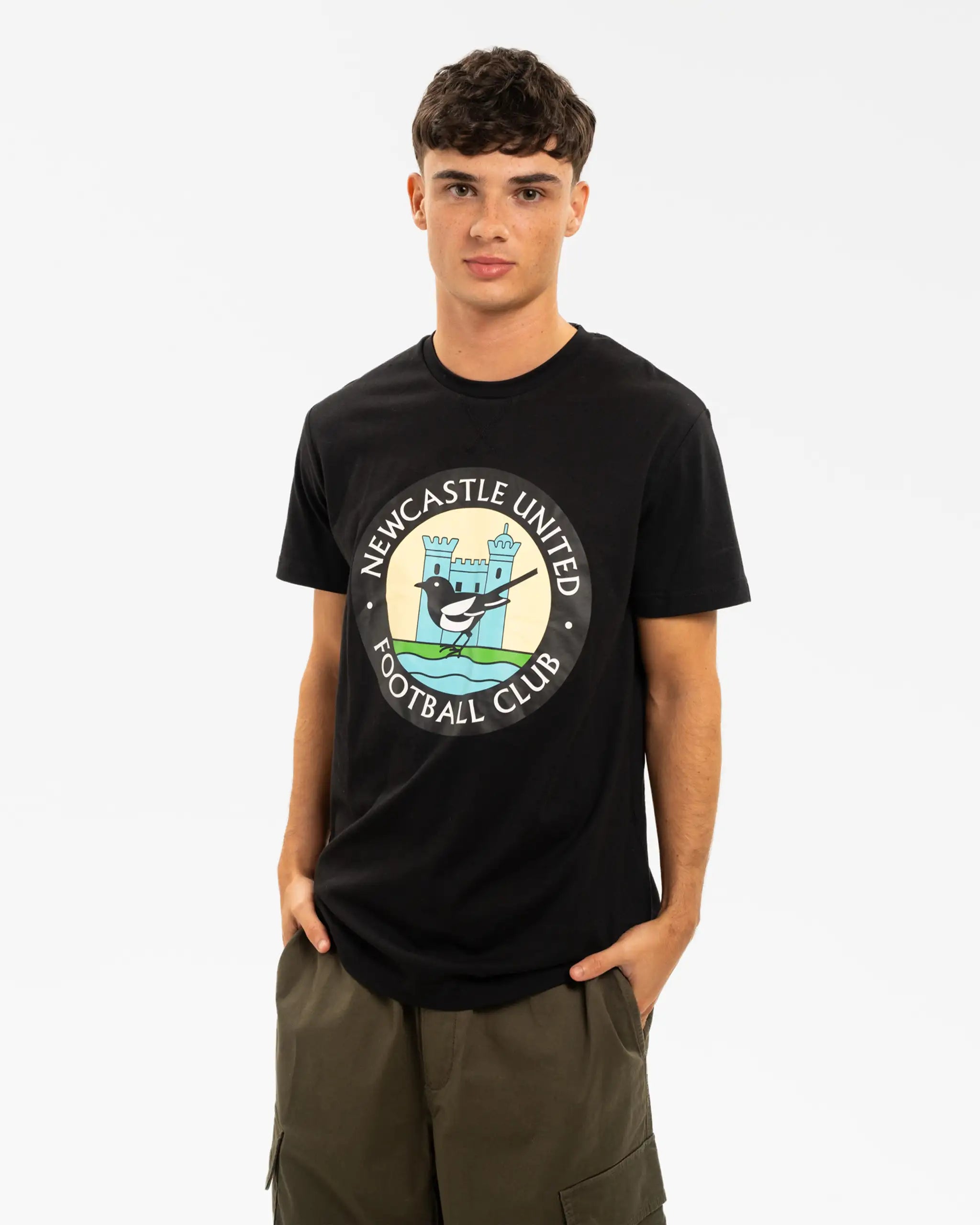 Newcastle United Men's Black Large 1976 Retro Crest T-Shirt