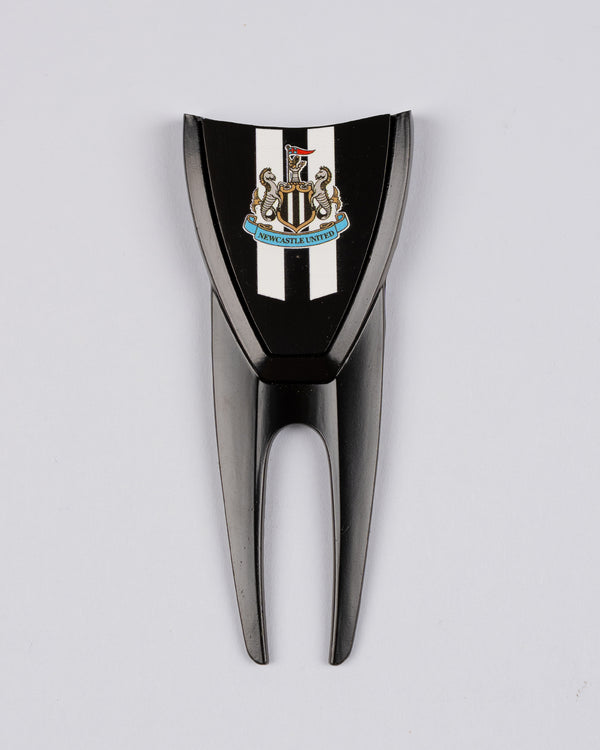 Newcastle United TaylorMade Mission Alignment Divot Tool