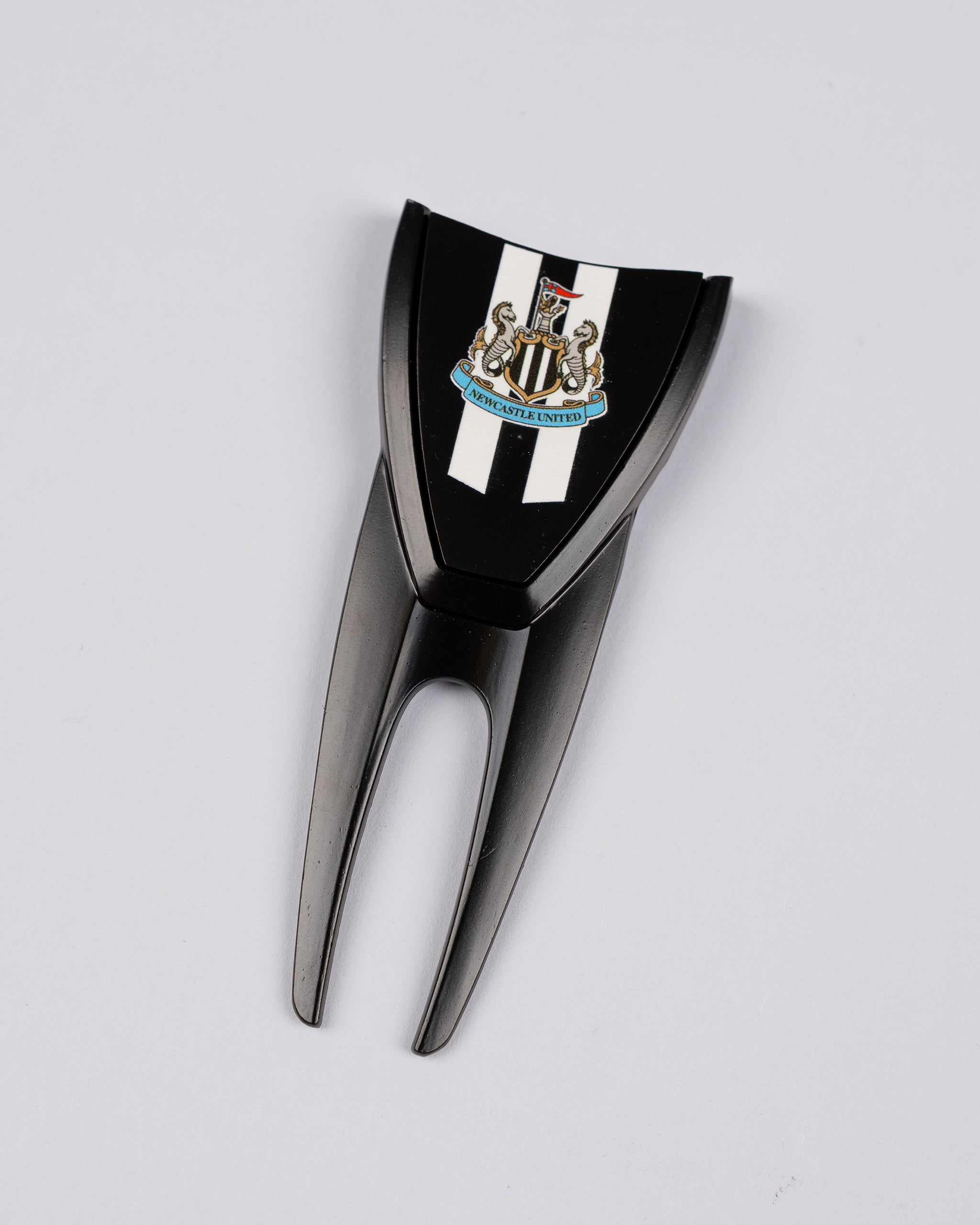 Newcastle United TaylorMade Mission Alignment Divot Tool
