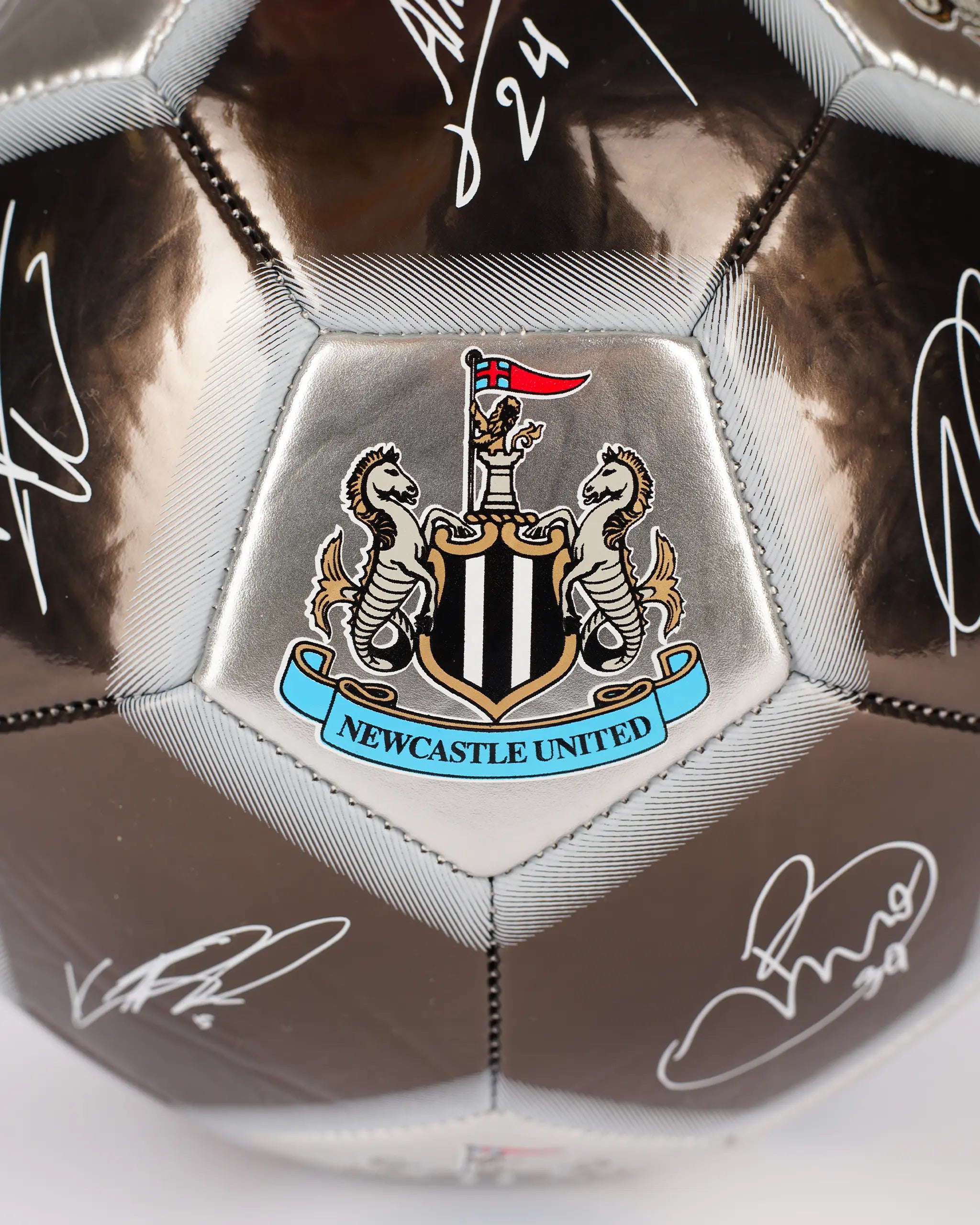 Newcastle United Size 1 Metallic Signature Football