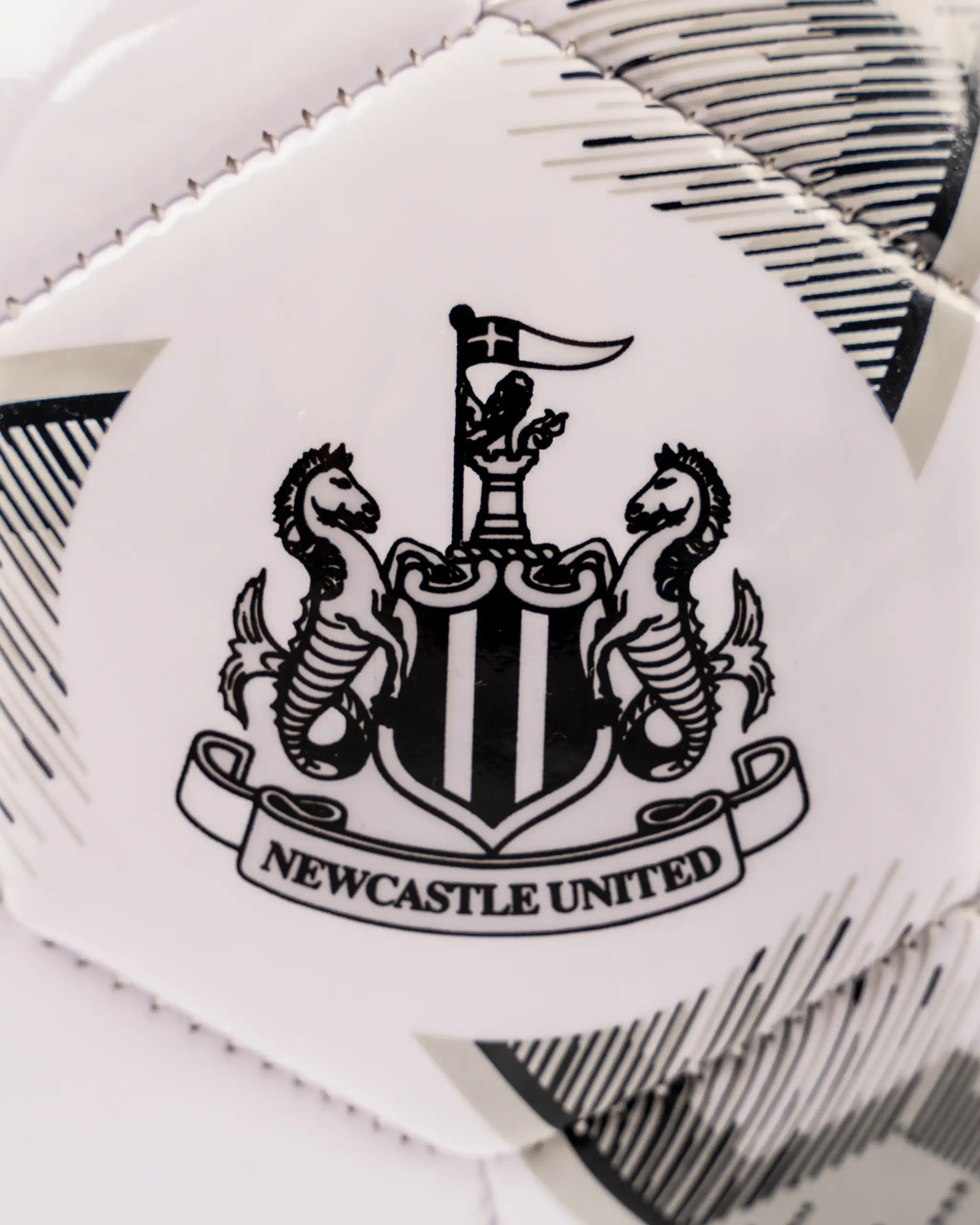Newcastle United Size 5 Blitz Football