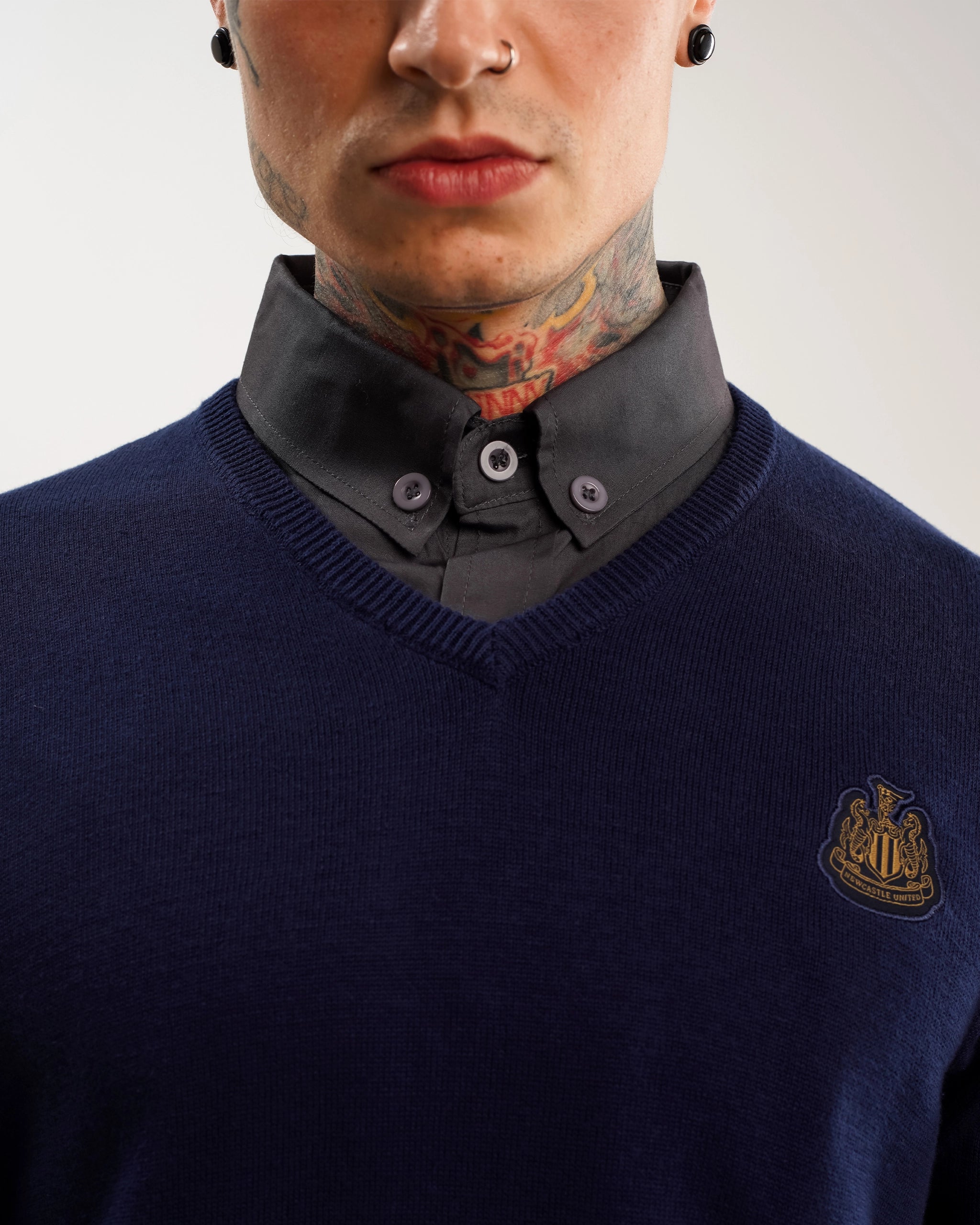 Newcastle United Men's Navy V Neck Knit Sweater