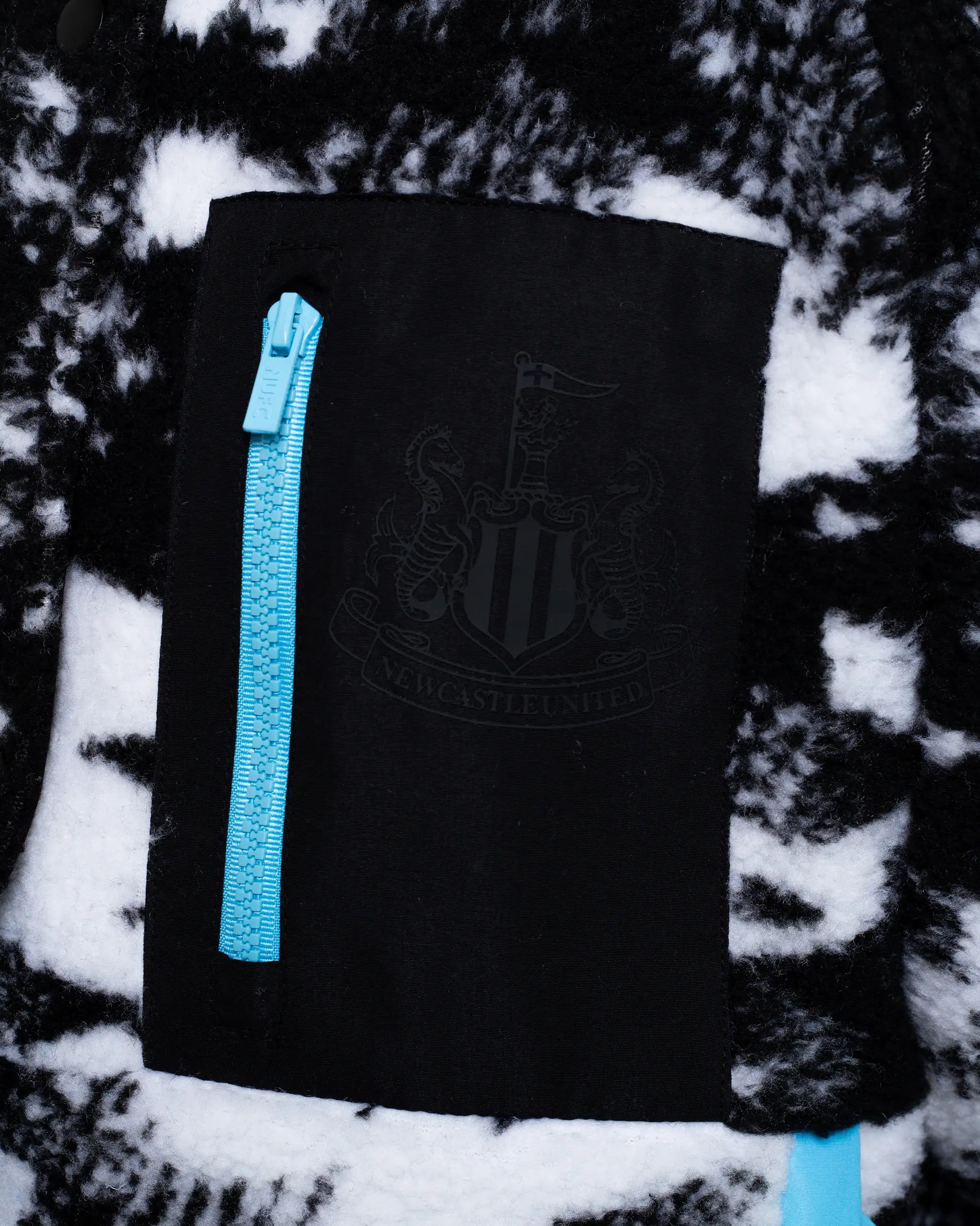 Newcastle United Men's Printed Borg Teddy Fleece Jacket