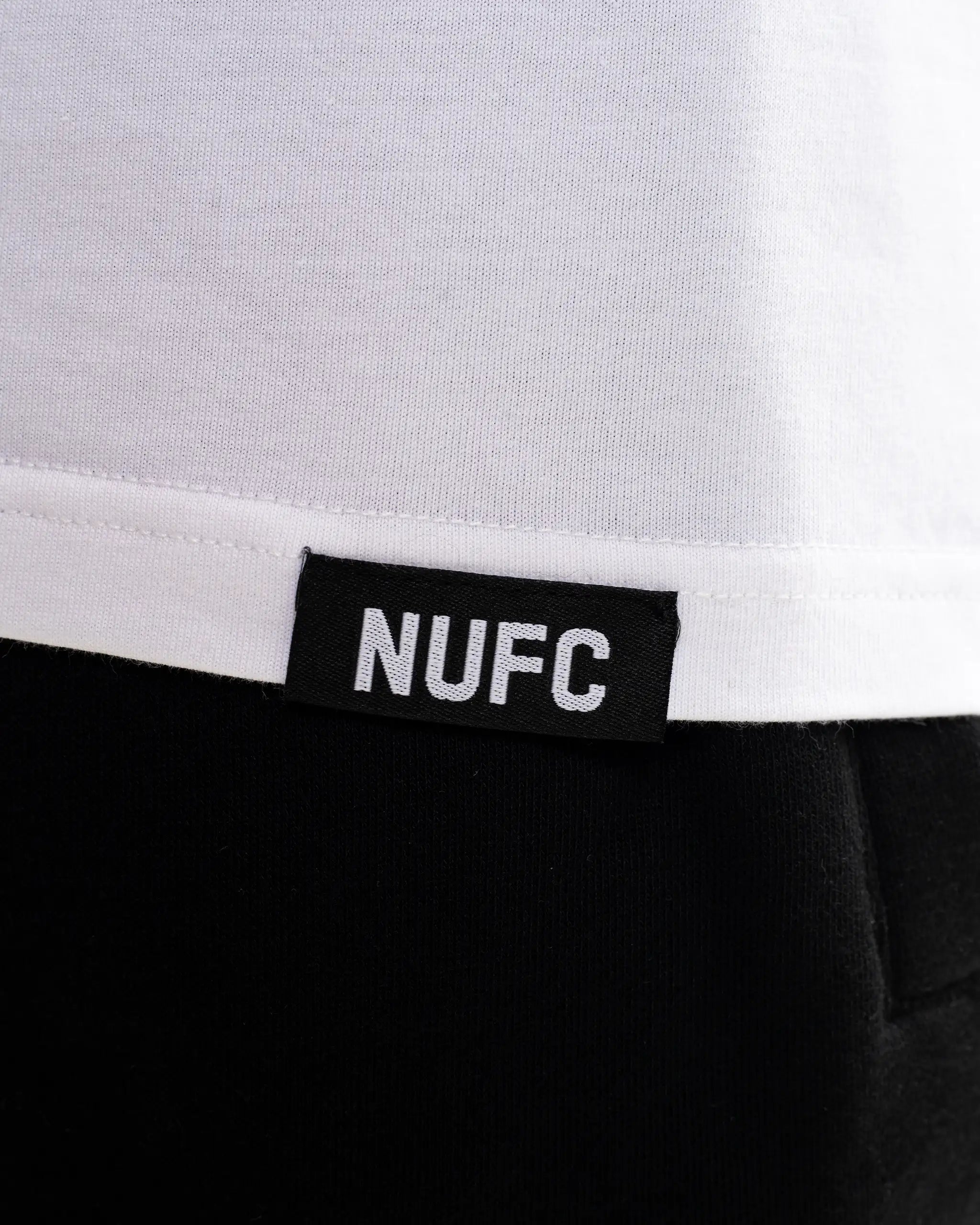 Newcastle United Men's White & Blue Holiday T-Shirt