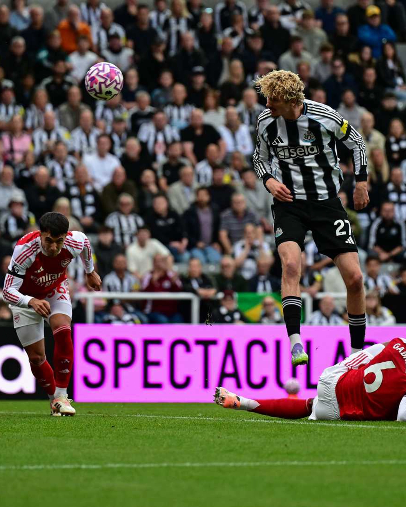 Newcastle United WOLTEMADE 25/26 Match Worn Signed Shirt - Arsenal (H)