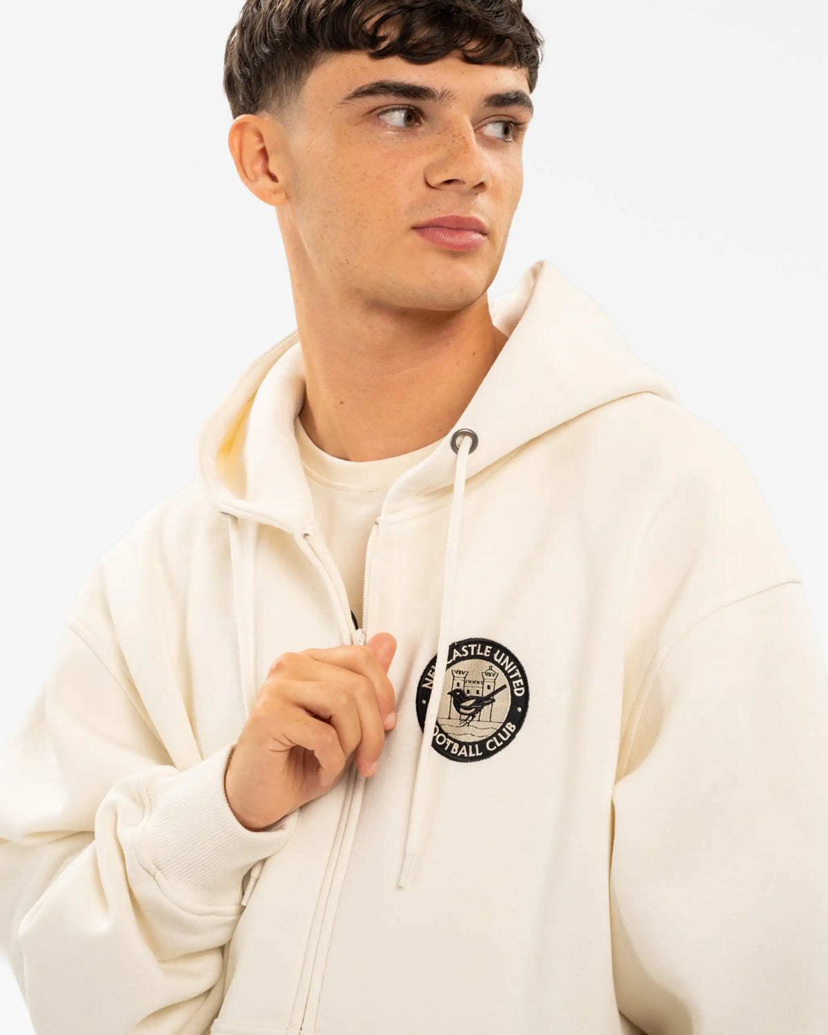 Newcastle United Men's Retro Crest Off-White Full Zip Stadium Hoodie