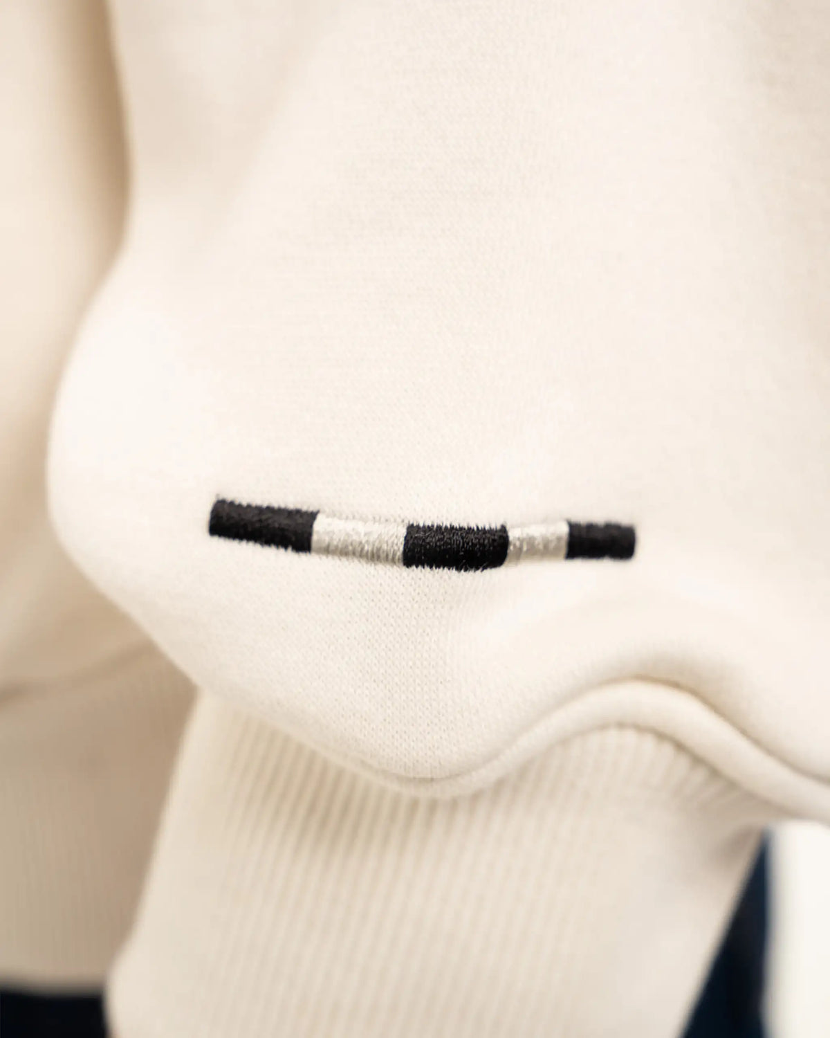 Newcastle United Men's Retro Crest Off-White Full Zip Stadium Hoodie