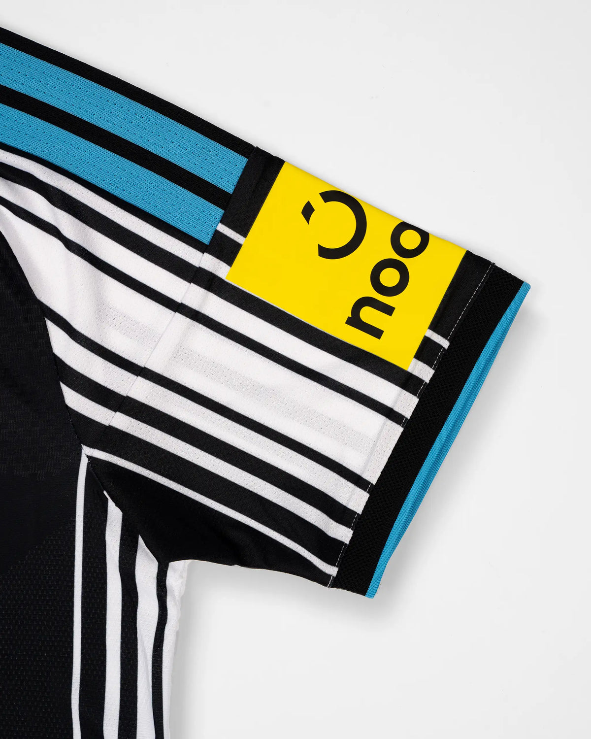 Newcastle United NICO G 26/27 Boxed Signed Authentic Home Shirt
