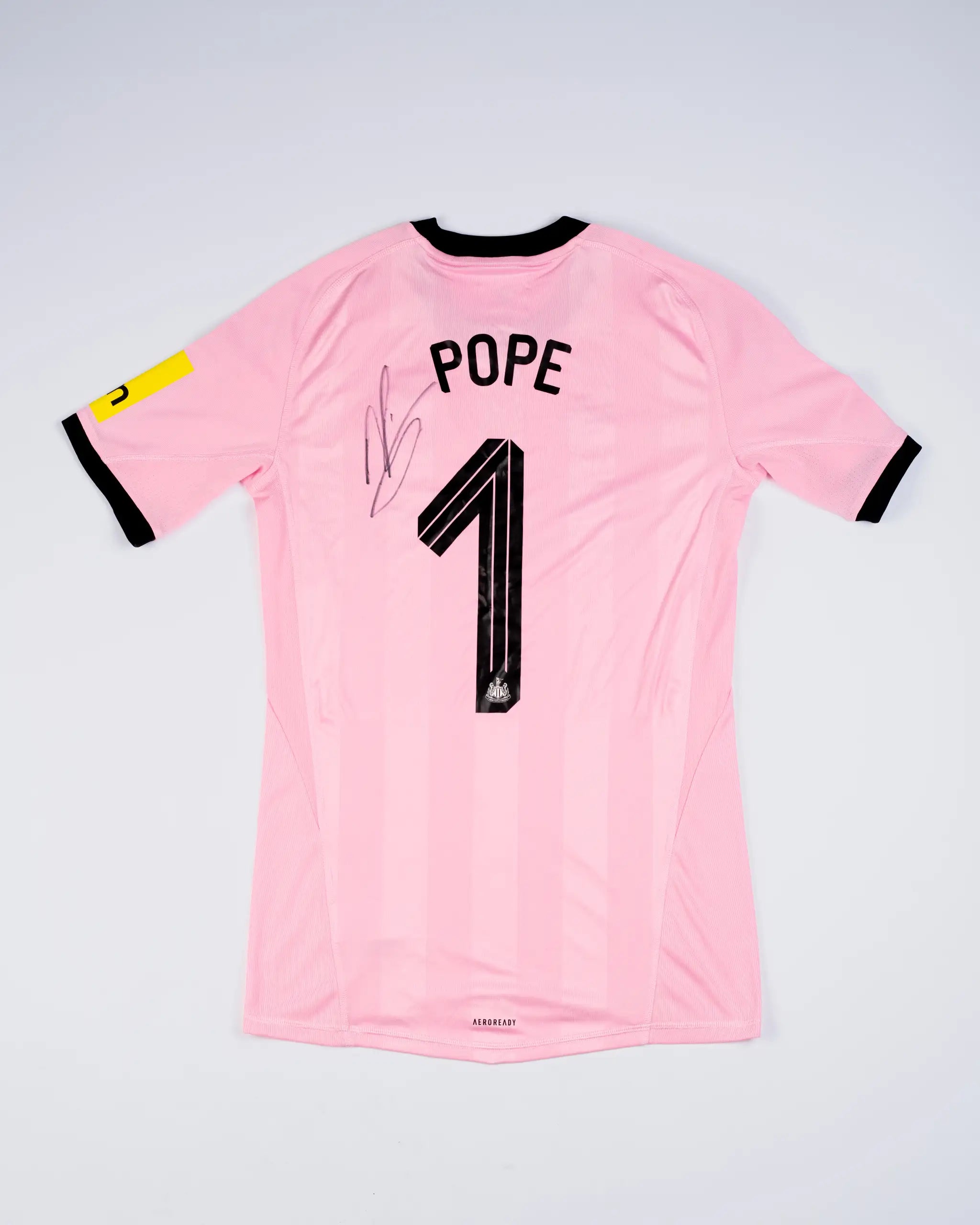 Newcastle United POPE 25/26 Boxed Signed Pink Goalkeeper Shirt