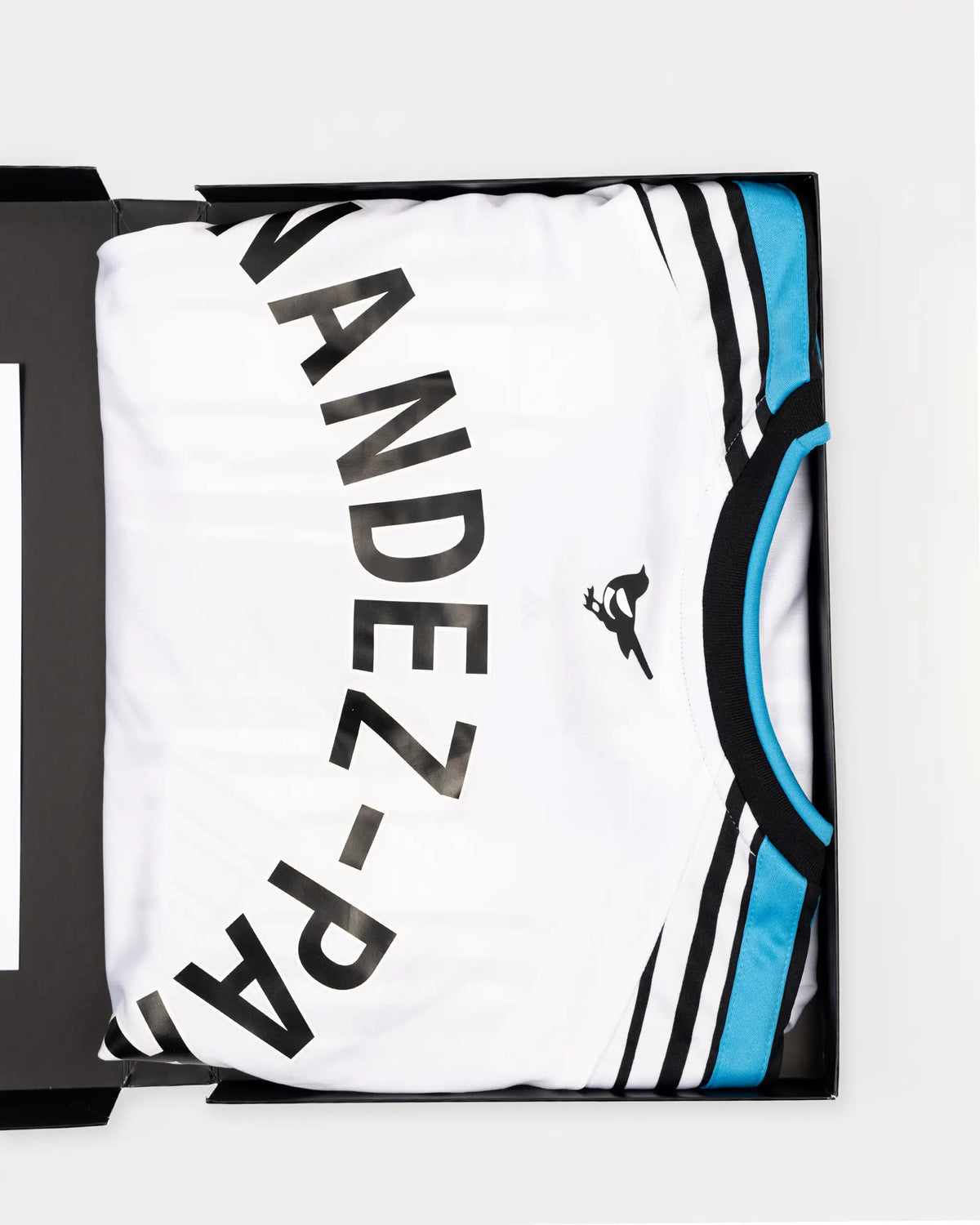 Newcastle United FERNANDEZ-PARDO 26/27 Boxed Signed Home Shirt
