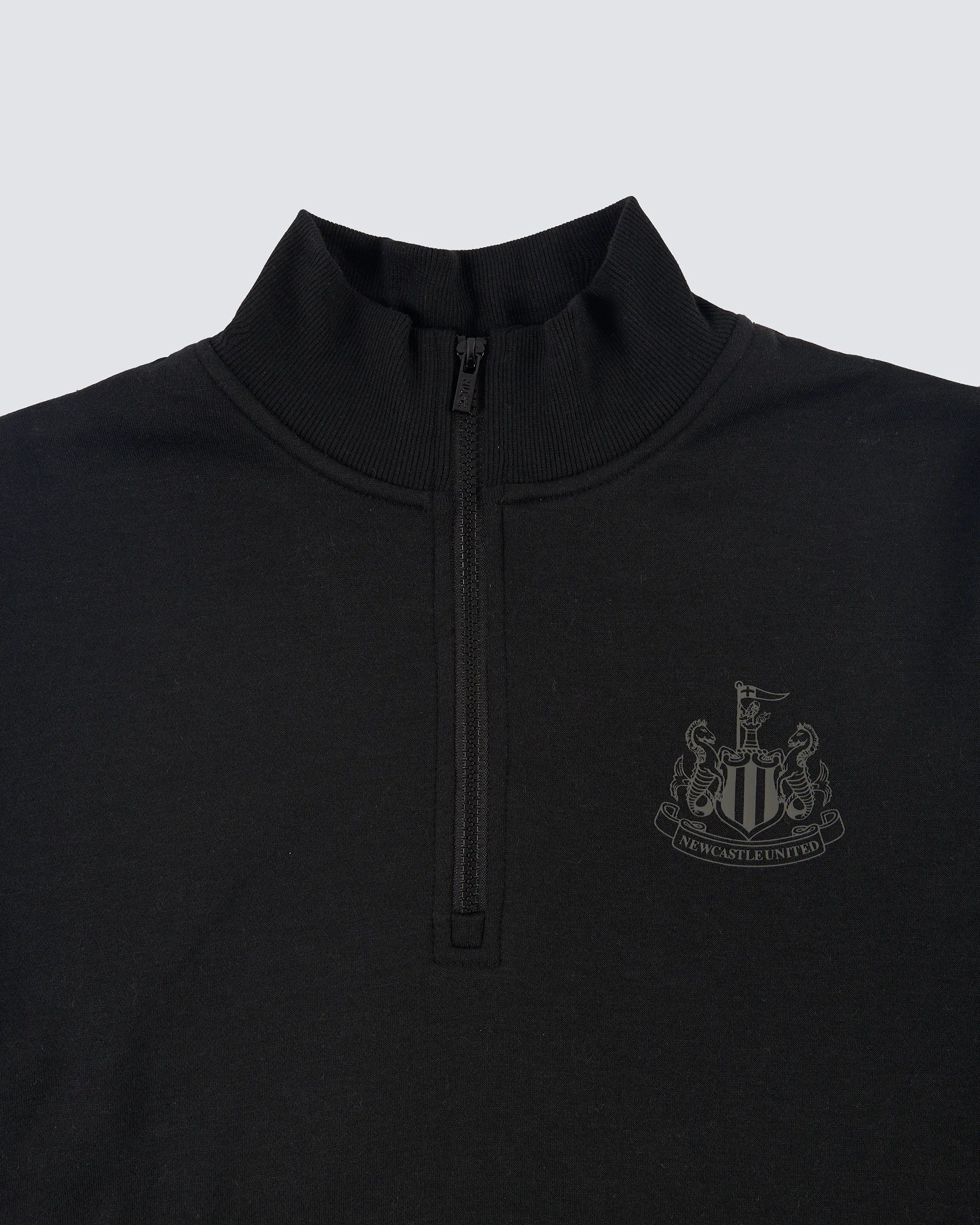 Newcastle United Men's Black 1/4 Zip Sweatshirt