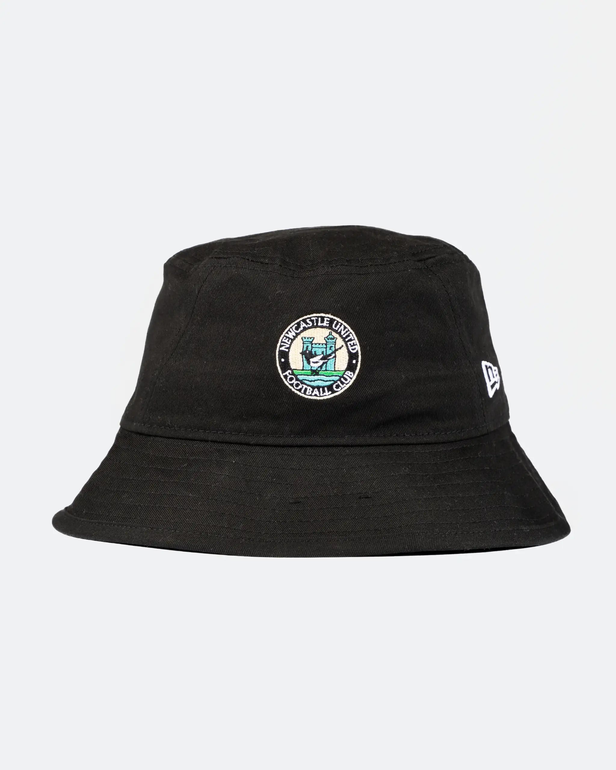 Newcastle United New Era Retro Crest Black Traveller Bucket Hat