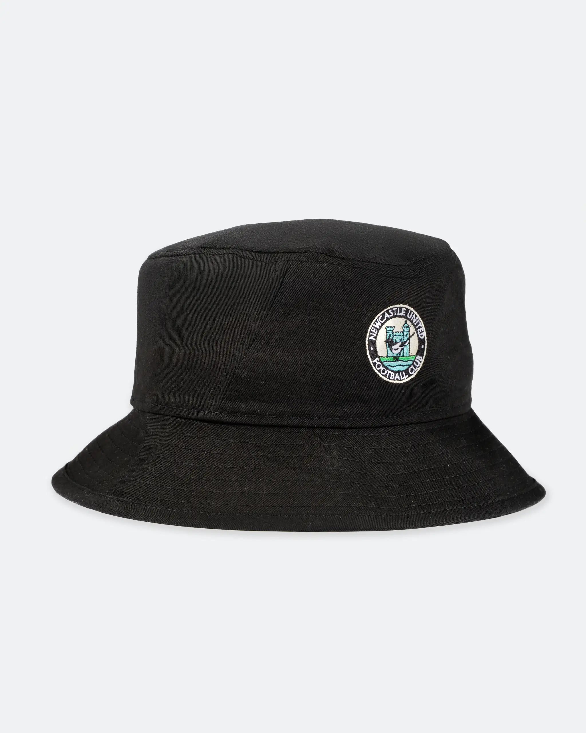 Newcastle United New Era Retro Crest Black Traveller Bucket Hat
