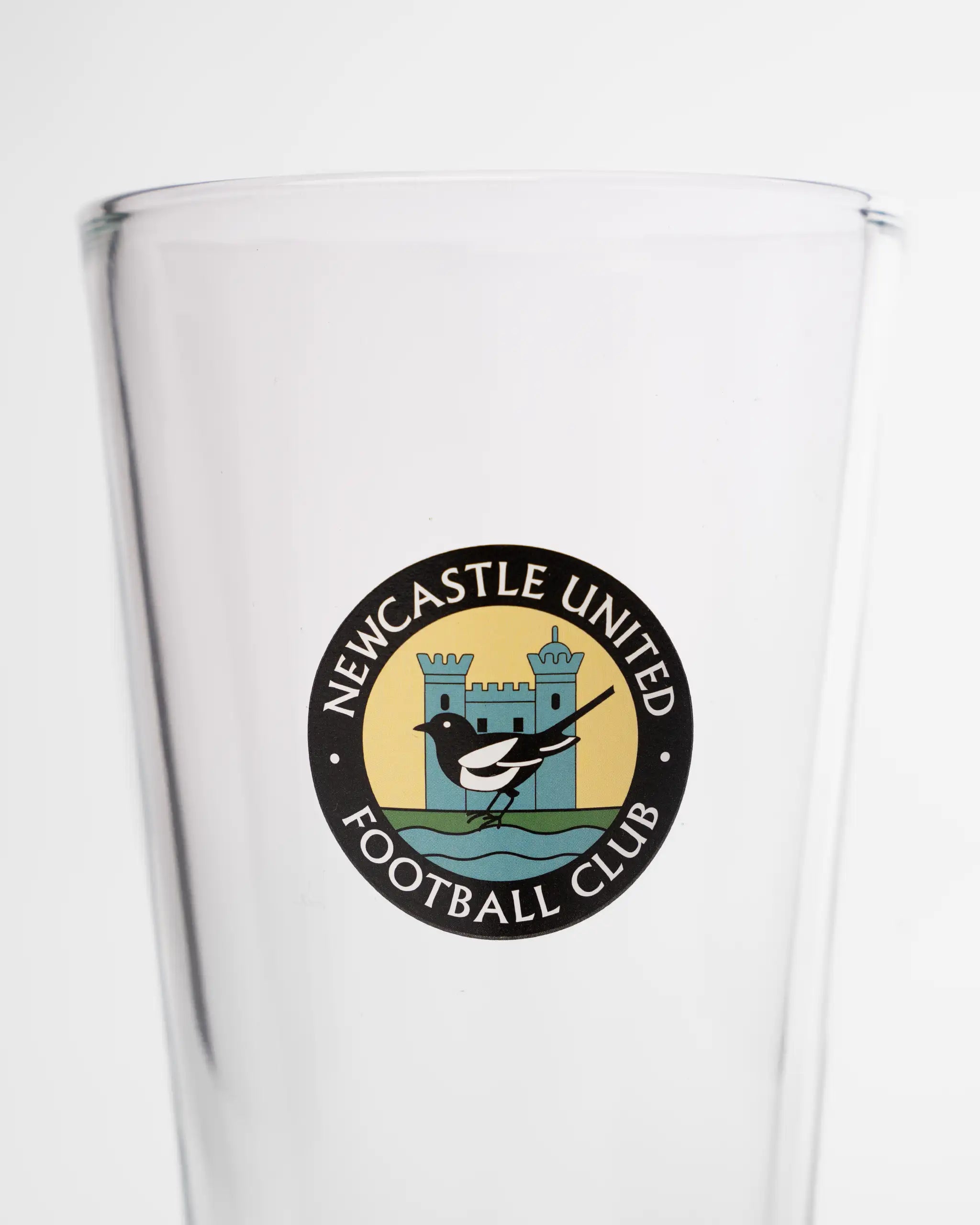 Newcastle United Retro Crest Pint Glass