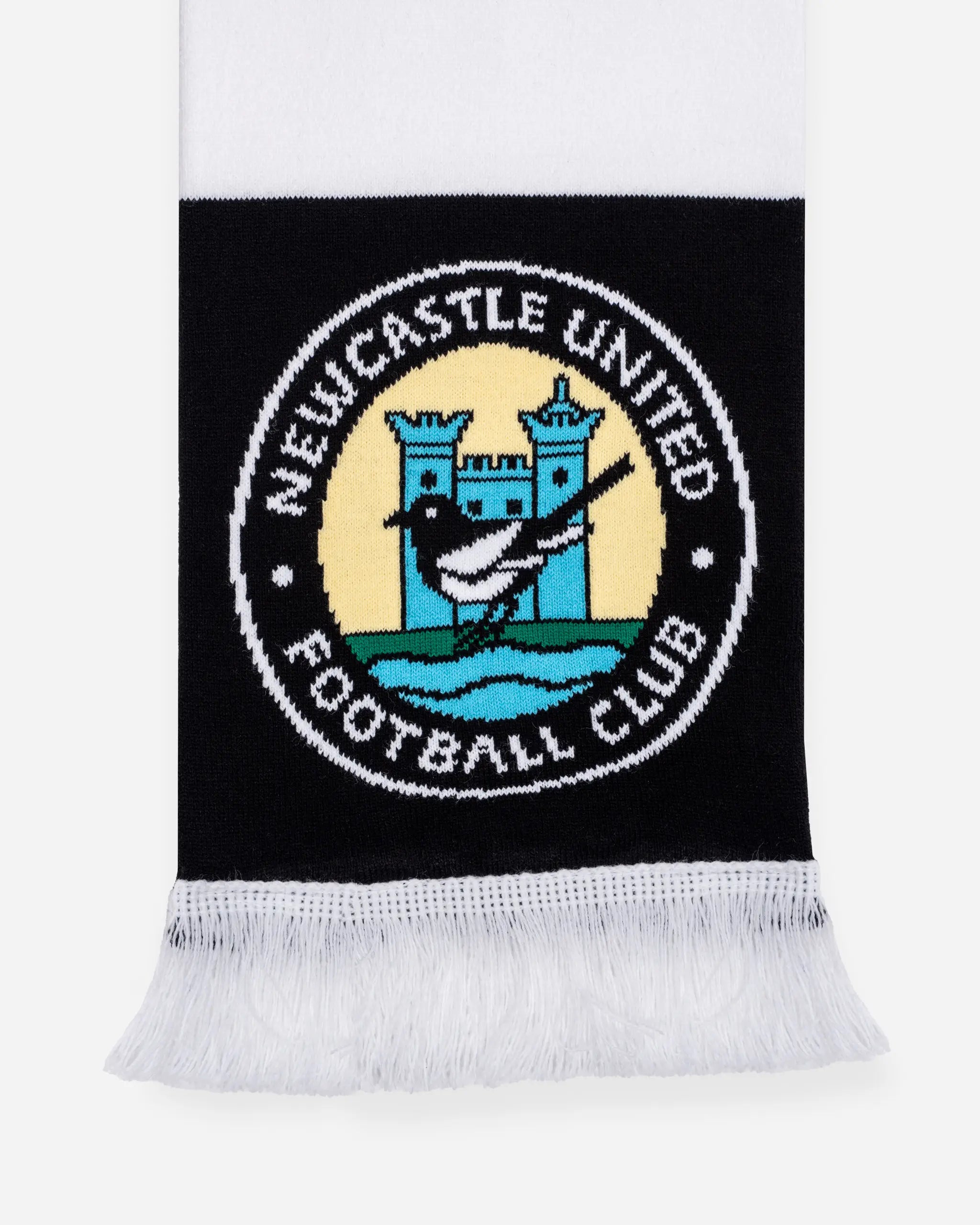 Newcastle United Black & White Retro Crest Jacquard Scarf